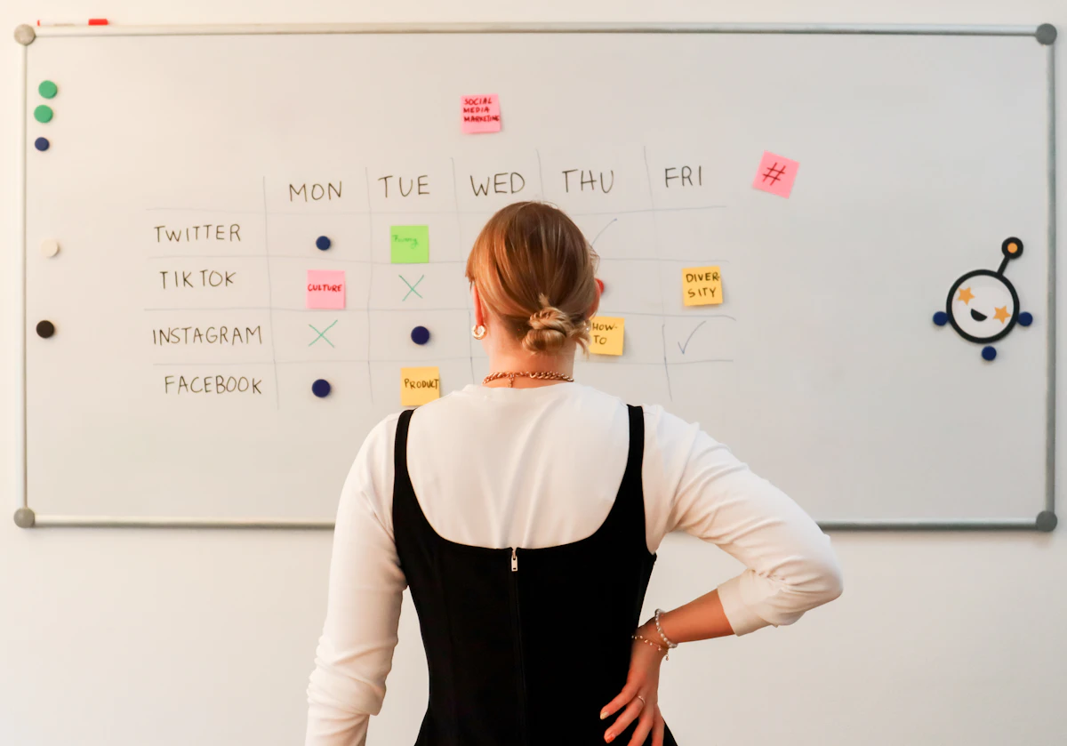 Monday vs Teamwork for Marketing Agencies: 2026 Pick