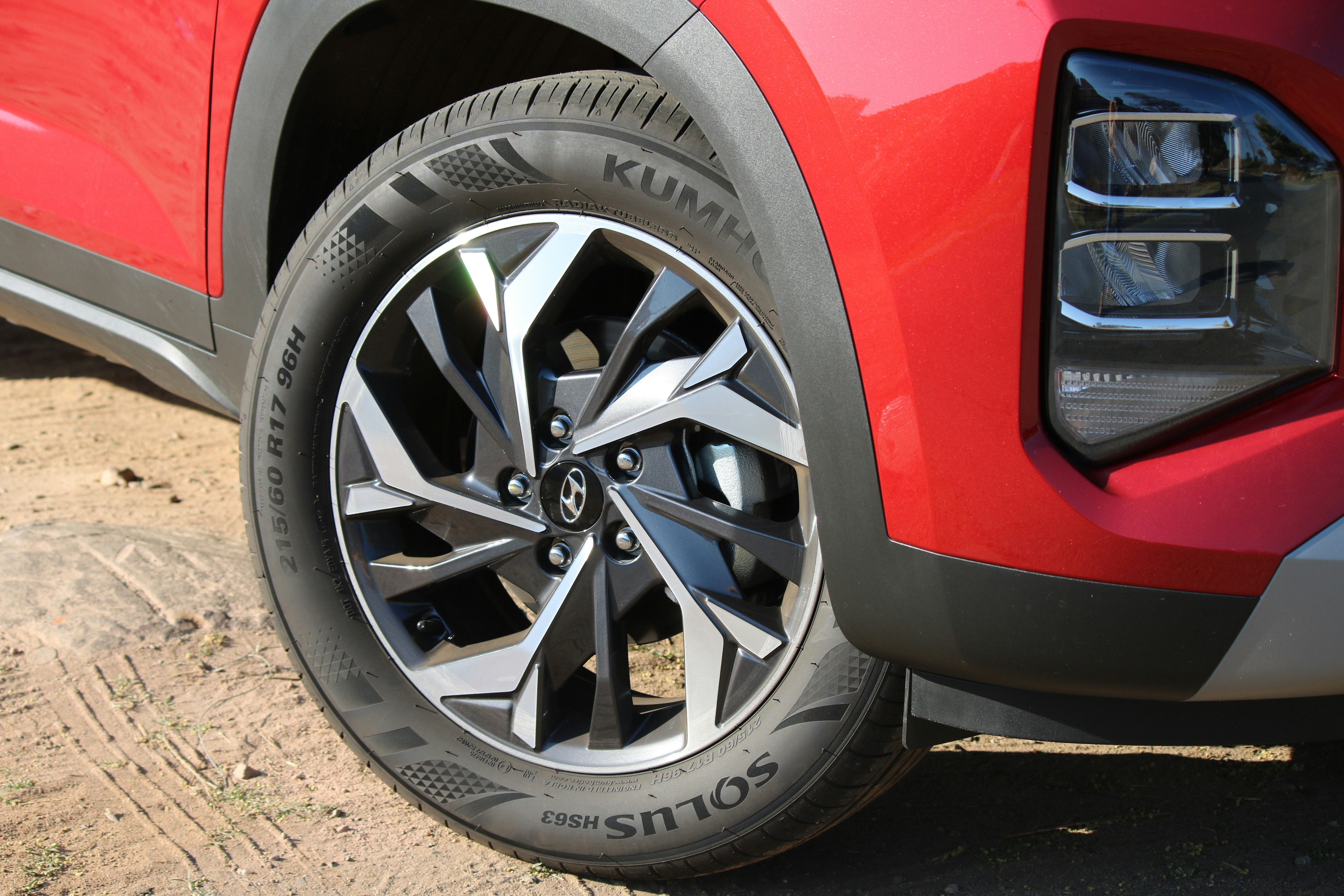 Tires for Electric Cars: 2025 Guide to EV-Specific Rubber