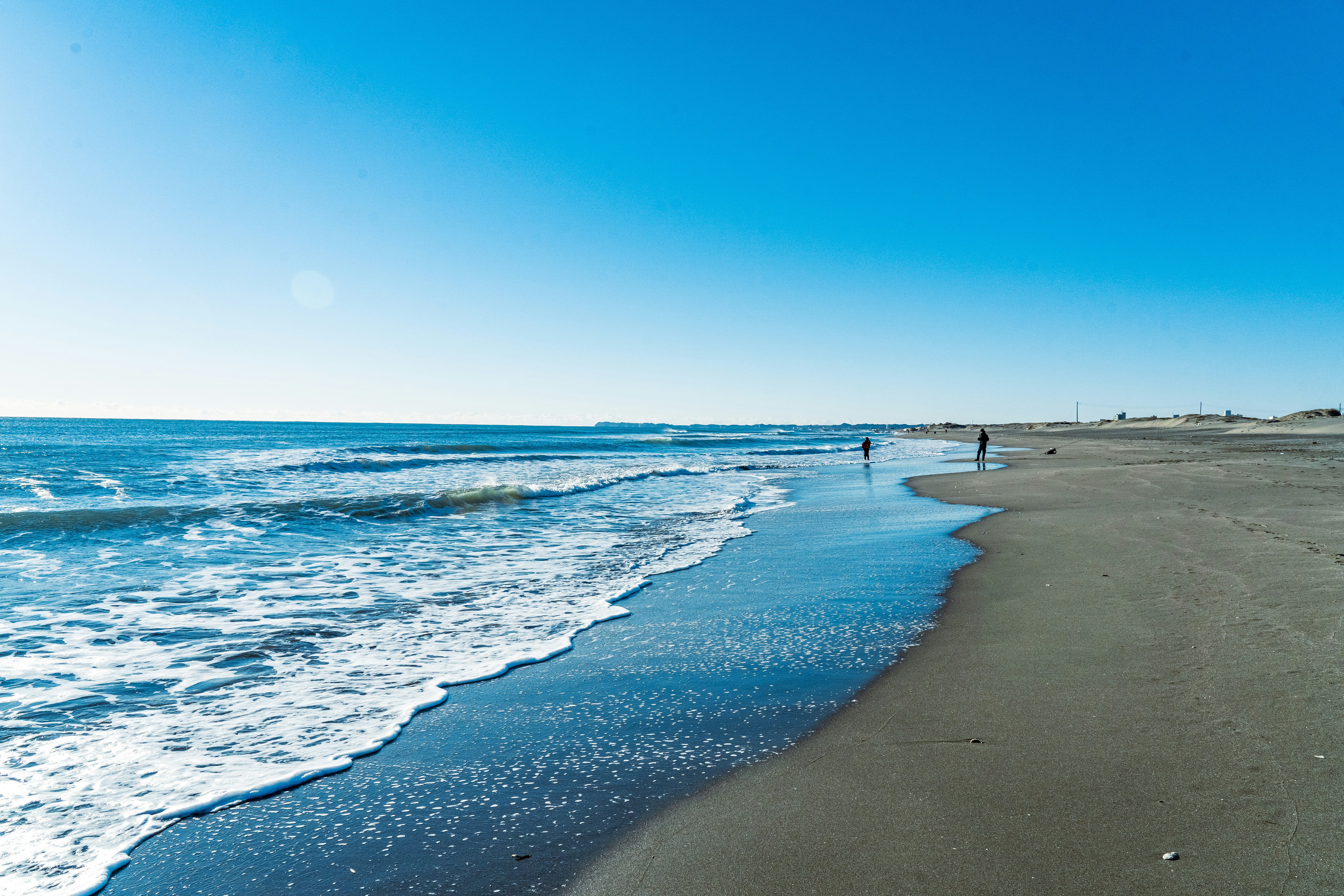 Choose from a curated selection of beach photos. Always free on Unsplash.