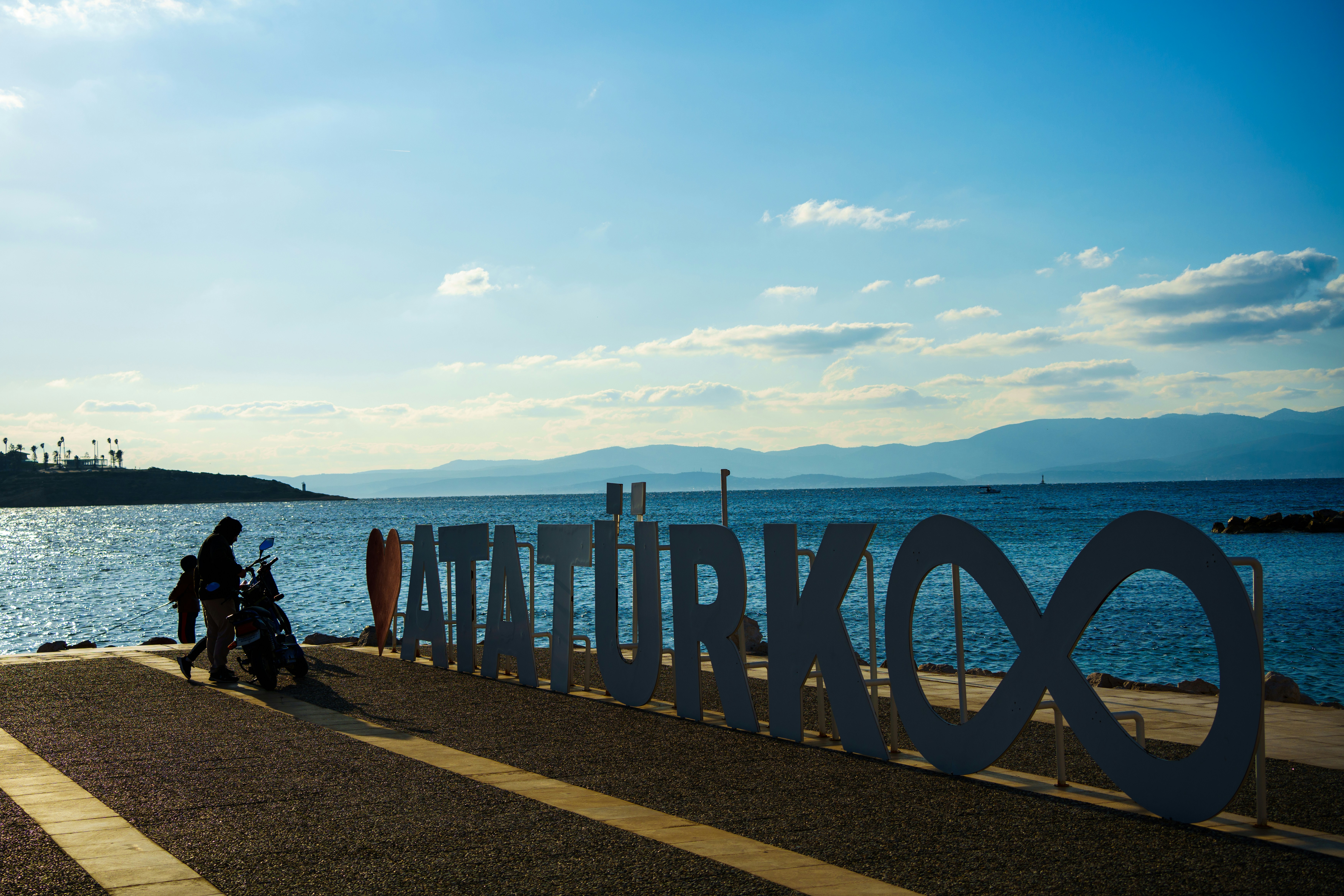 Image by Amo fif via Unsplash