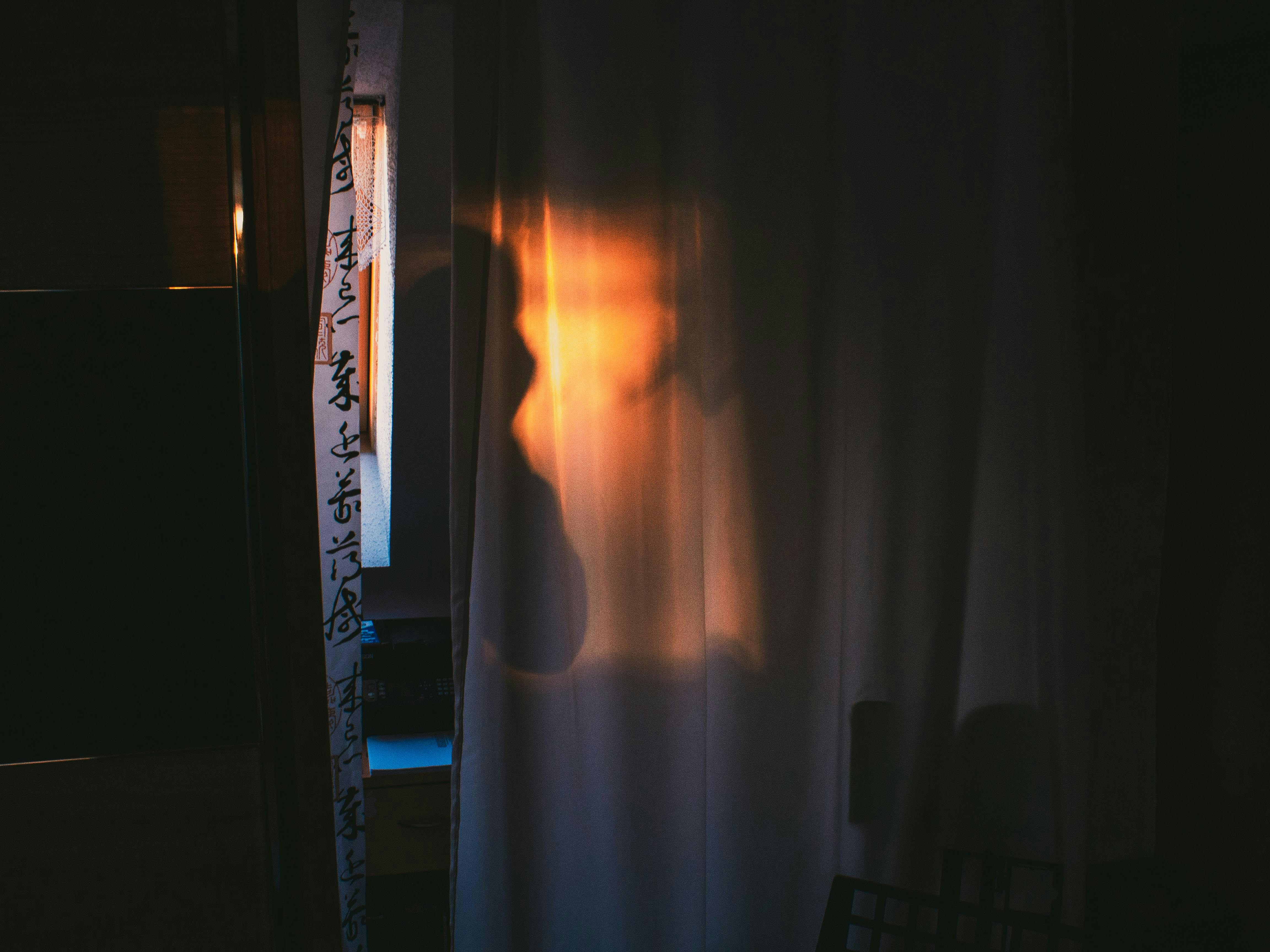 Sensual shadows and lighting