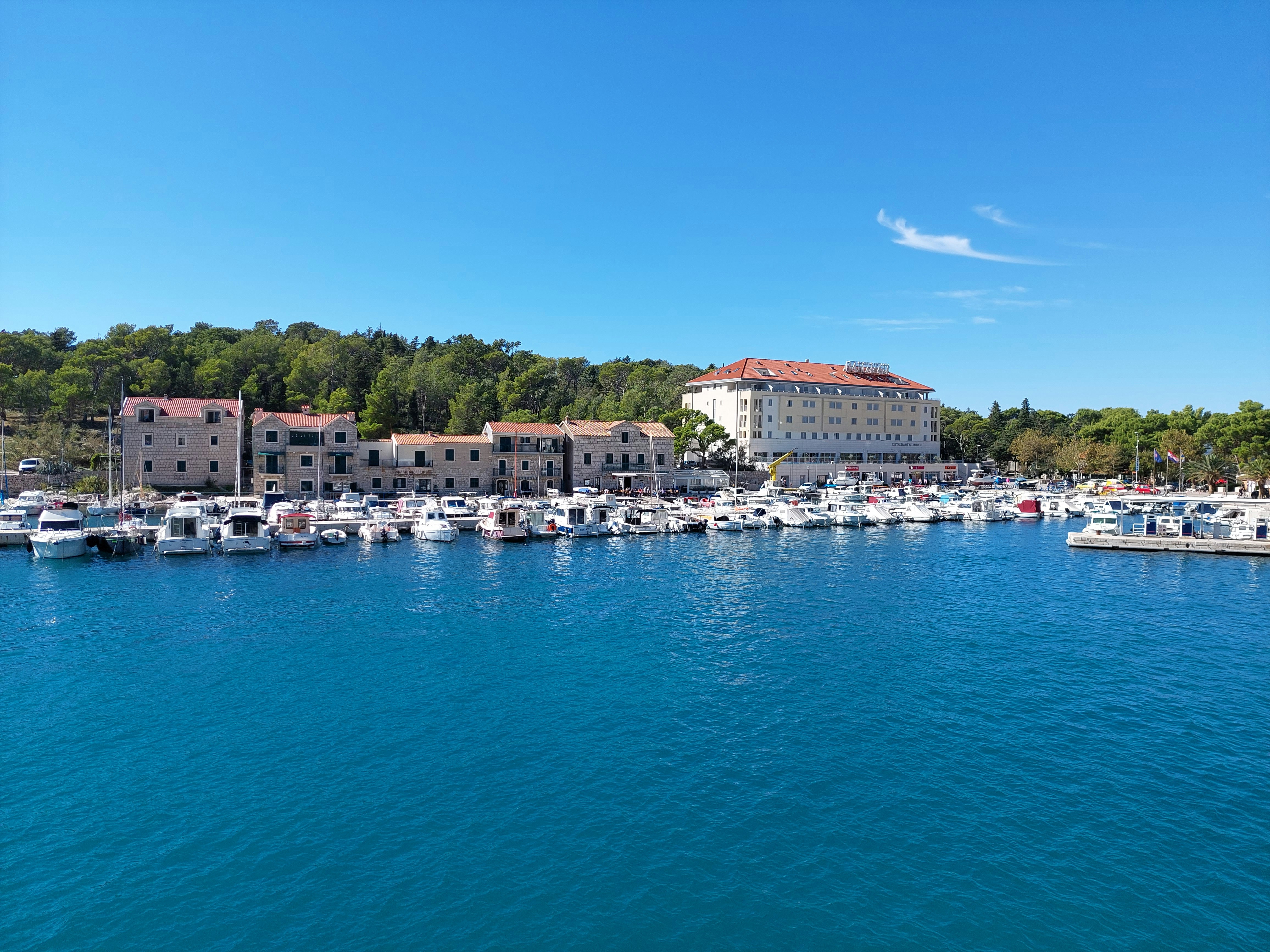 Stay online in the Croatia with a prepaid eSIM from eSIMlii. Instant activation, no roaming charges, and reliable coverage.