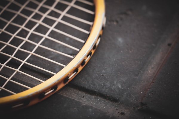 Best Budget Tennis Rackets for Intermediate Players 2026