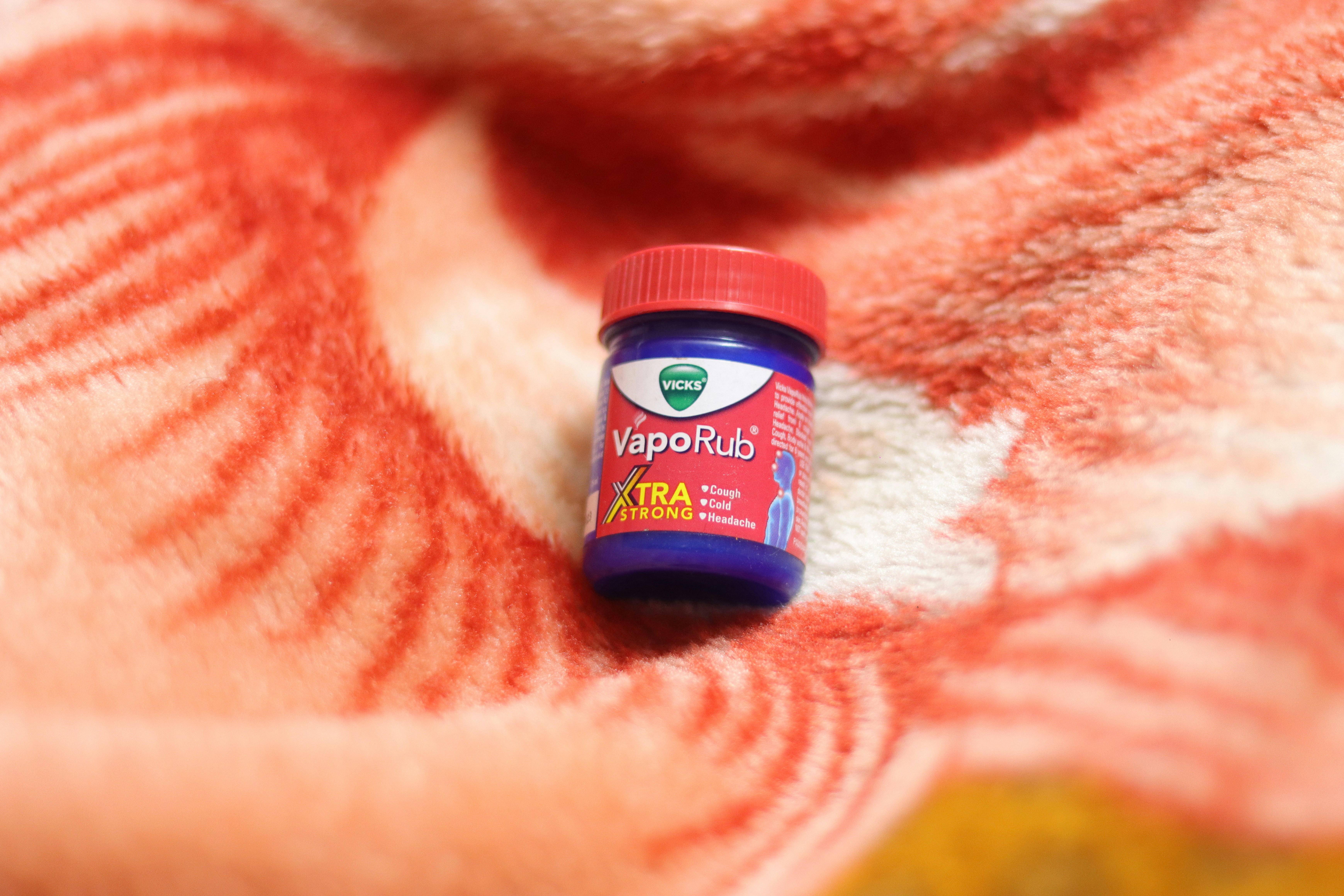 Don’t let cough and cold come in the way of you and your family’s sweet dreams. Vicks VapoRub gives you 8 hours of relief from cough and cold so you can enjoy a full night of restful sleep, even with a cold.