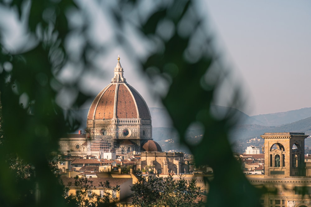 a view of a building with a dome on top of it