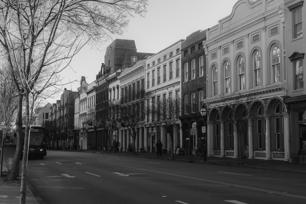 a black and white photo of a city street