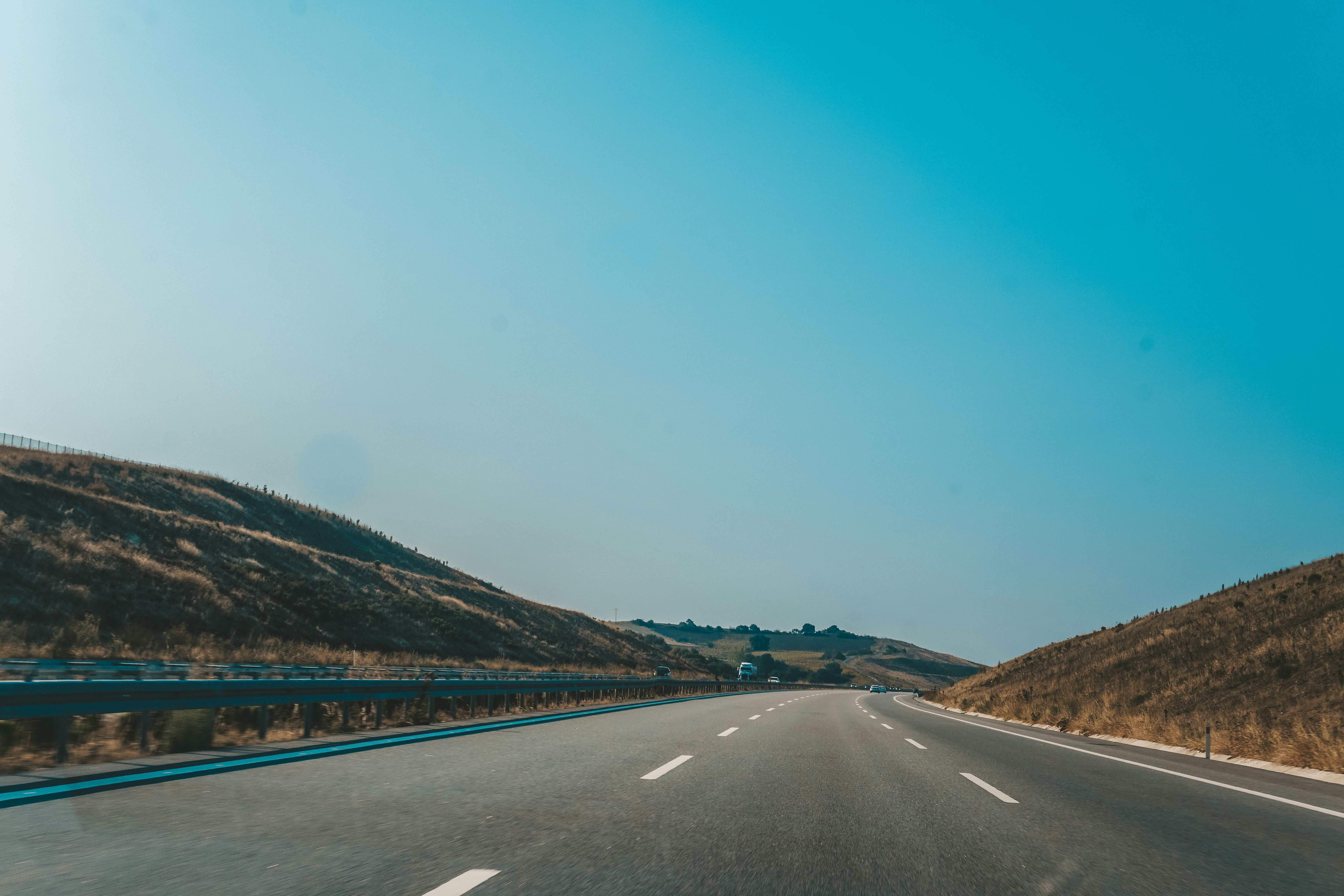 Photo by mertkahveci