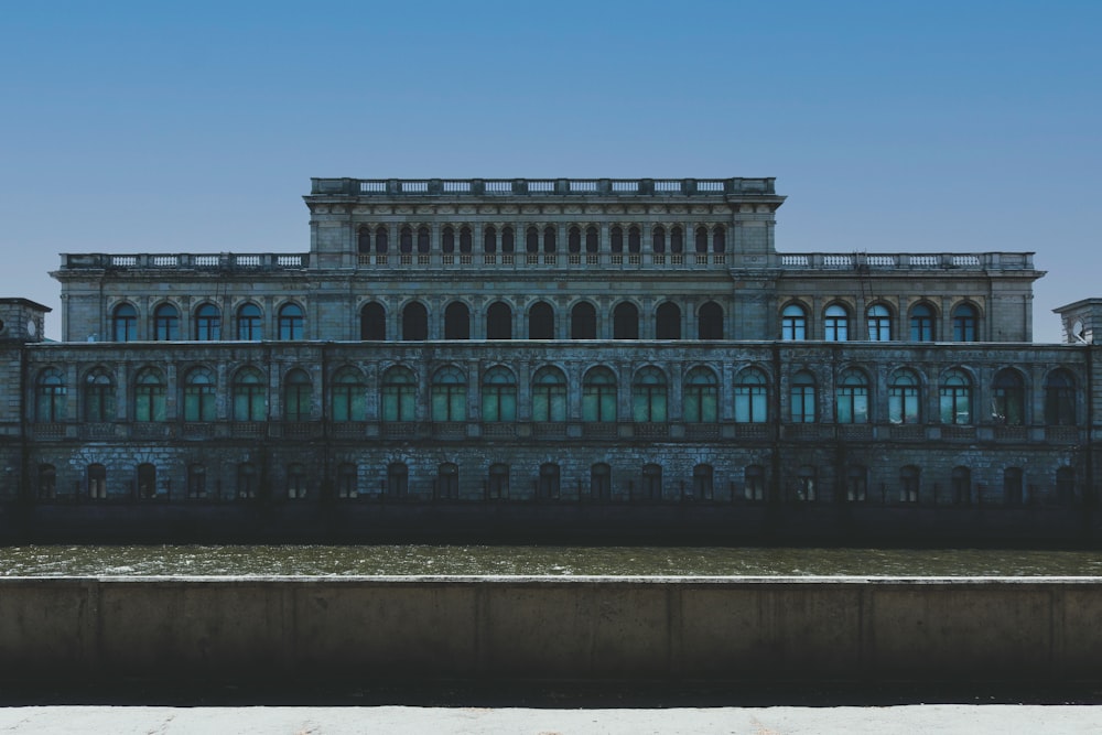 a large building with many windows on top of it