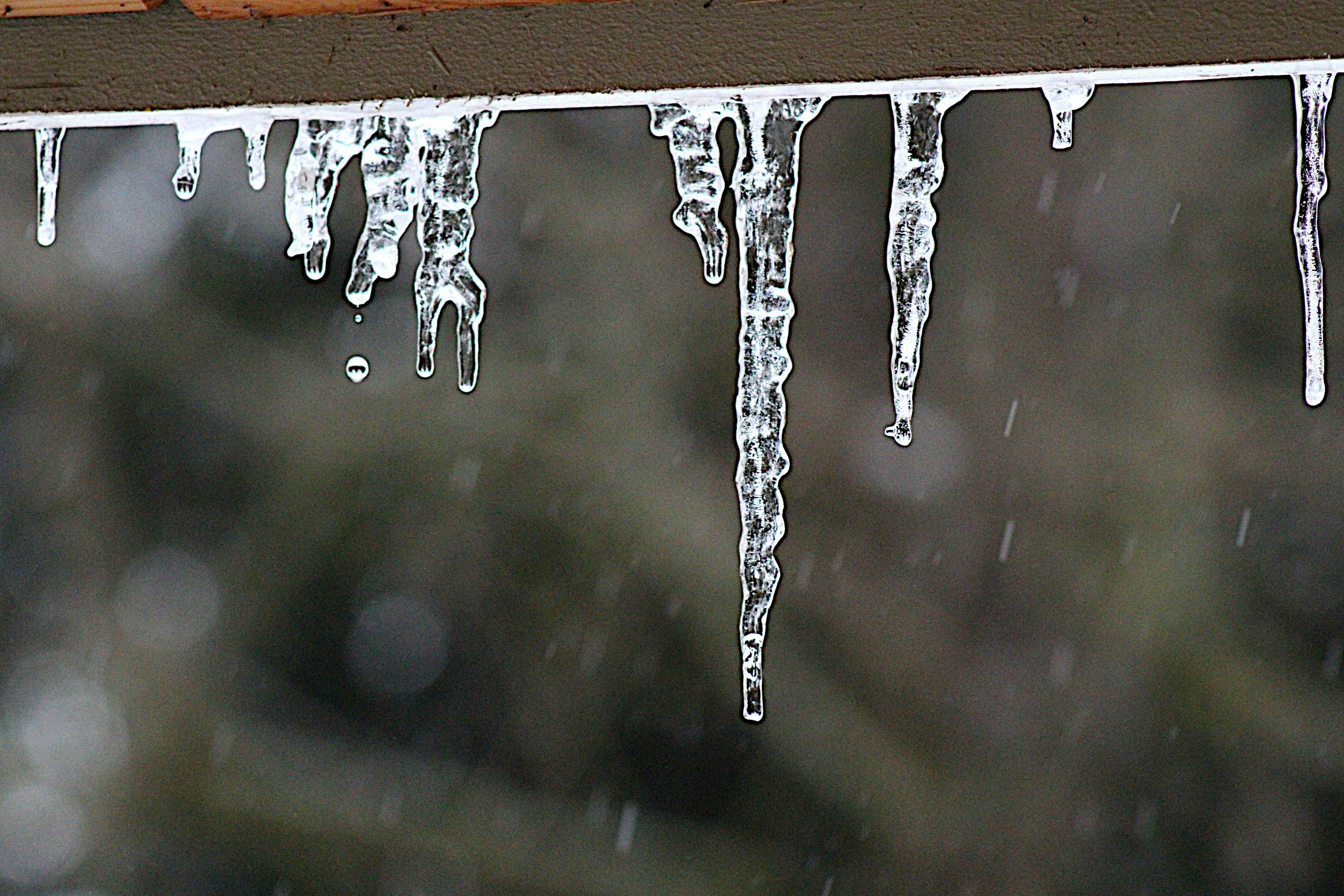 a frozen outdoor AC unit - 24 hour ac repair ventura ca