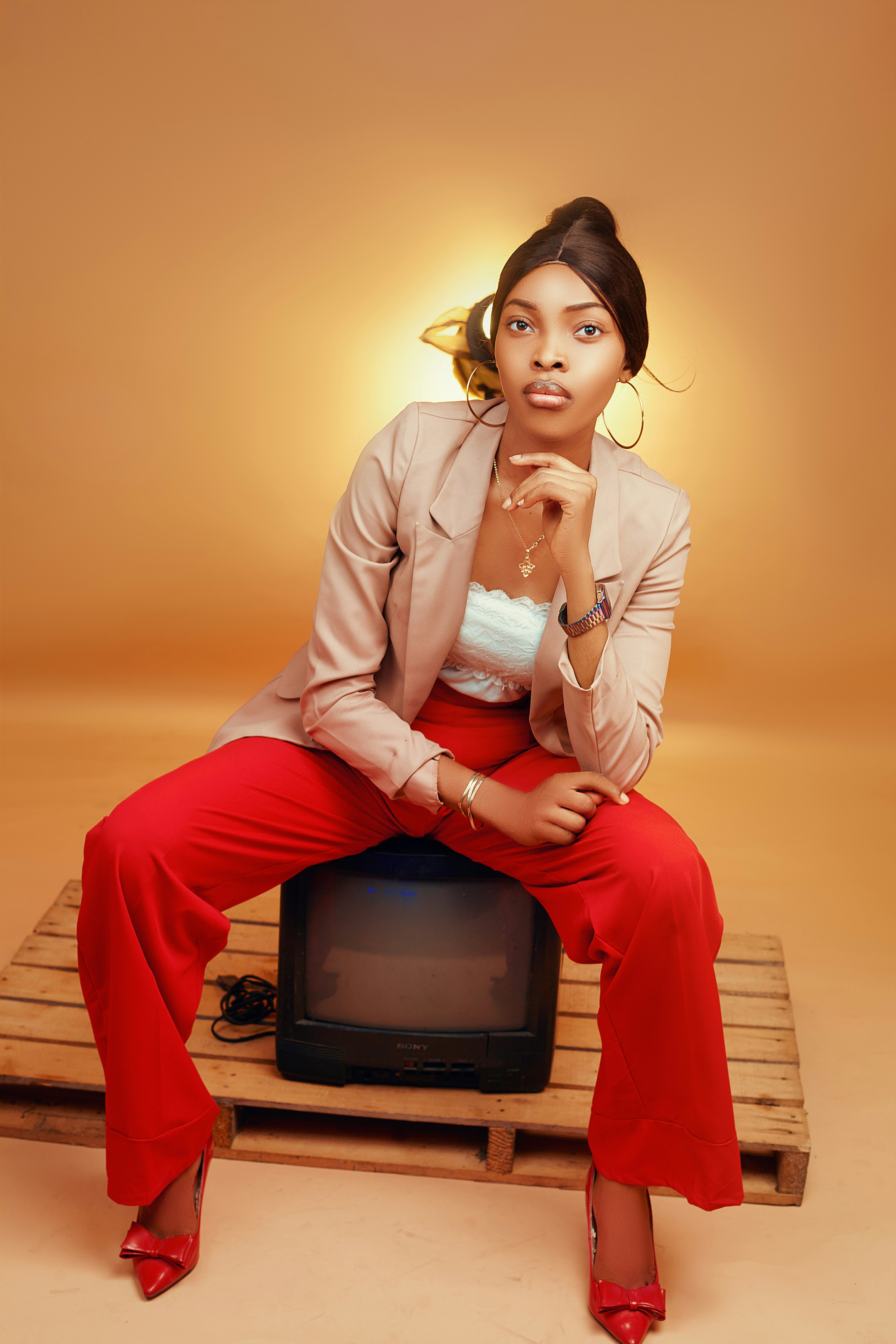 10 Female TV Wardrobe Styles That Became Instantly Iconic
