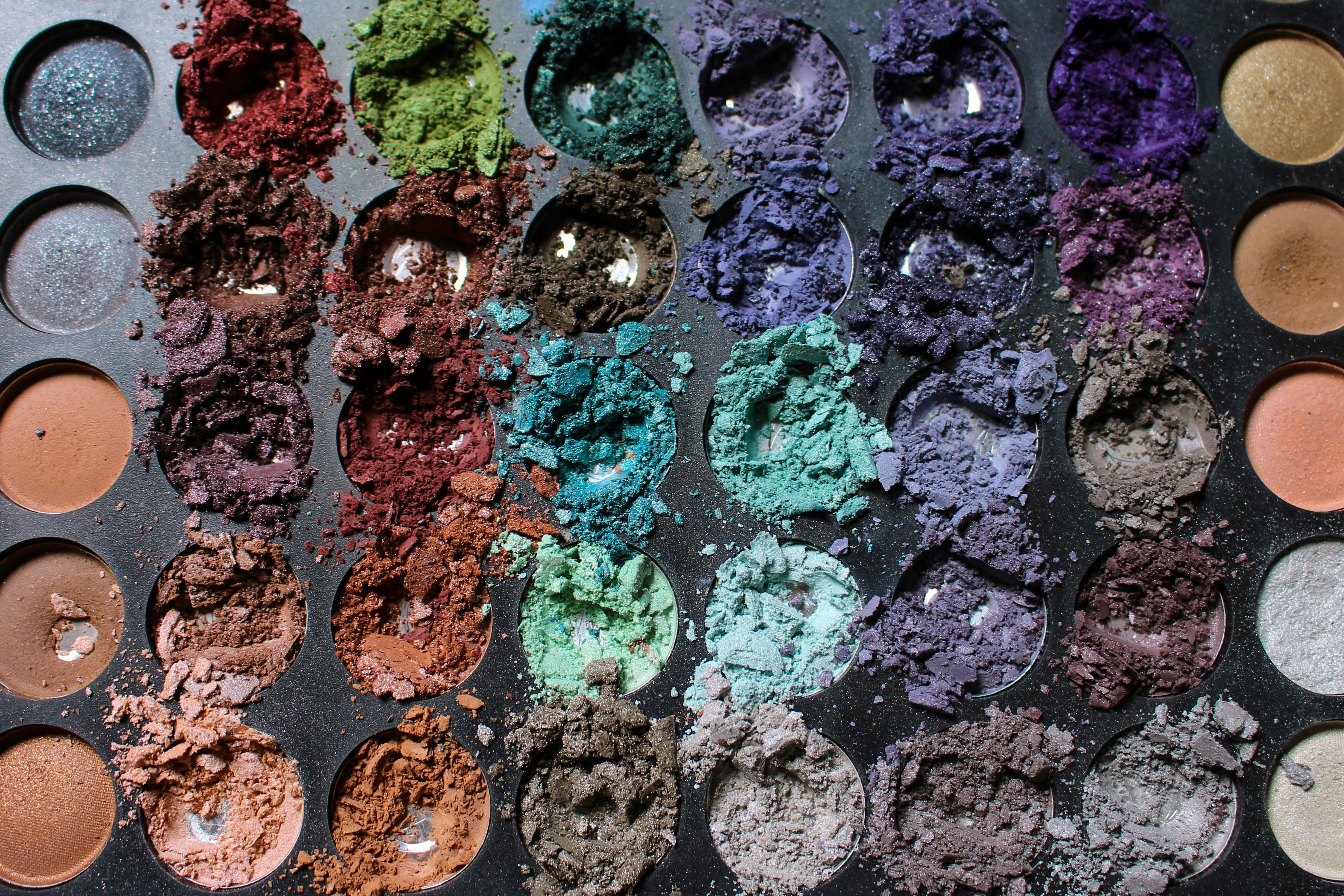 Palette de couleurs terreuses et naturelles pour la déco bohème