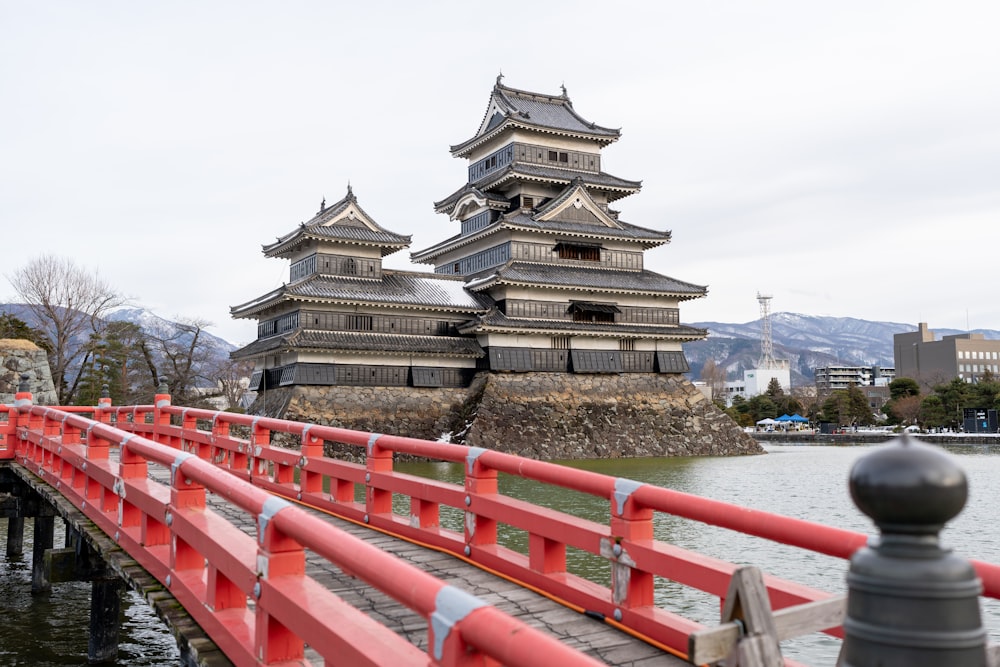 a bridge that has some buildings on it