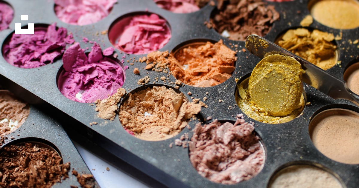 Foto zum Thema Eine Nahaufnahme einer Palette von Makeup Kostenloses