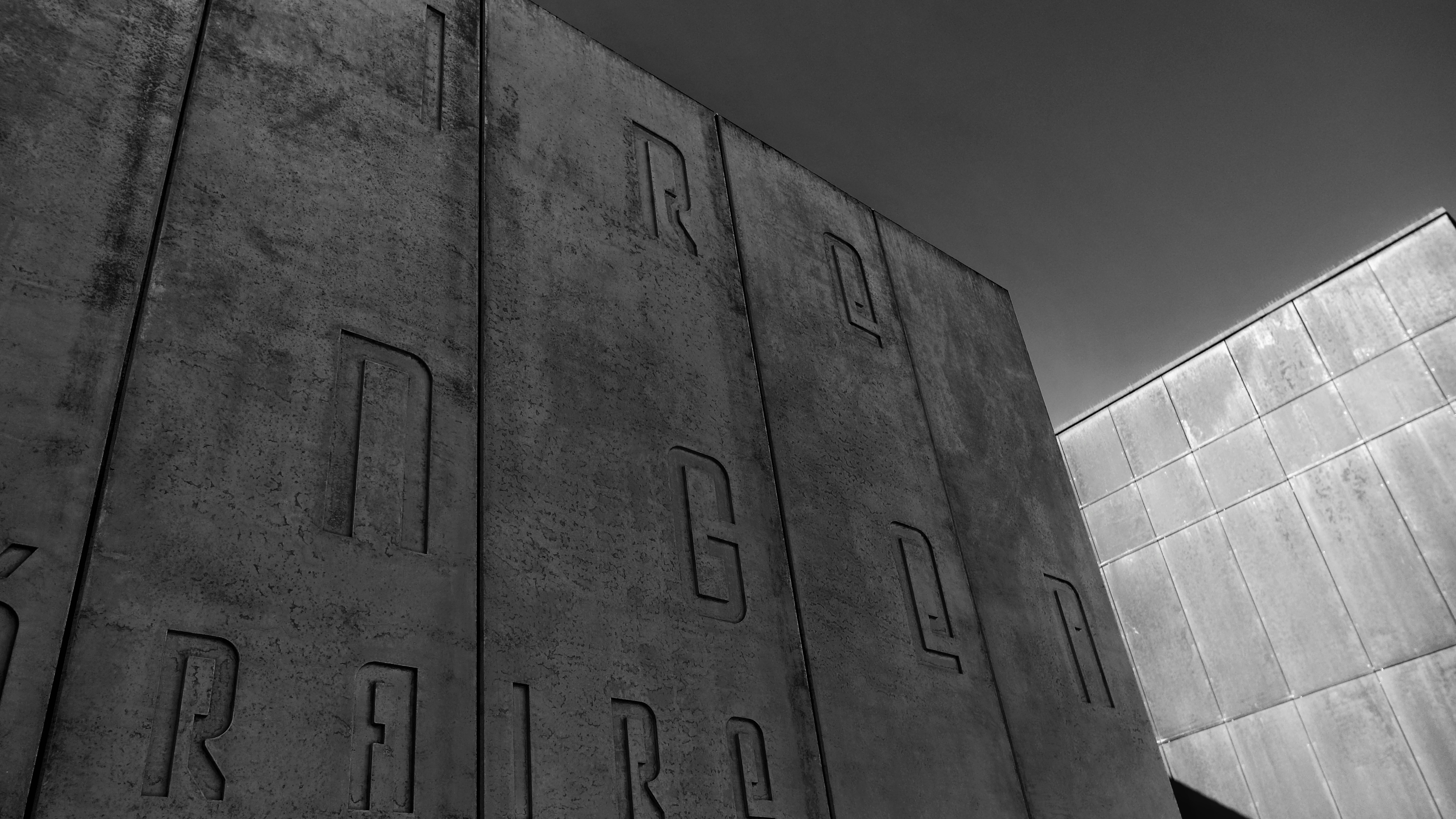 Urban walk, The scribe CG Photography www.bw-artworks.com Panasonic GX9 Leica 12mm - Summilux