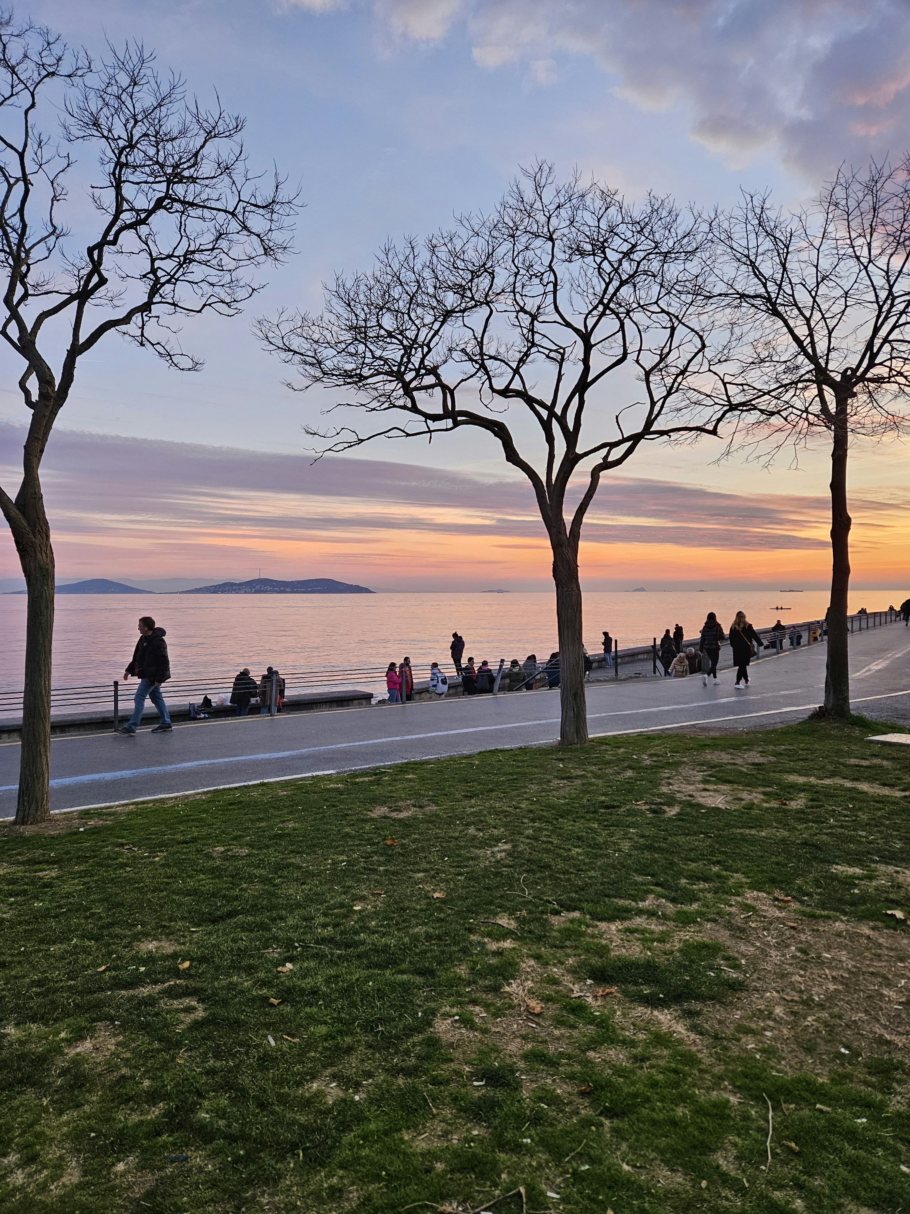 Photo by mustafaasevgi