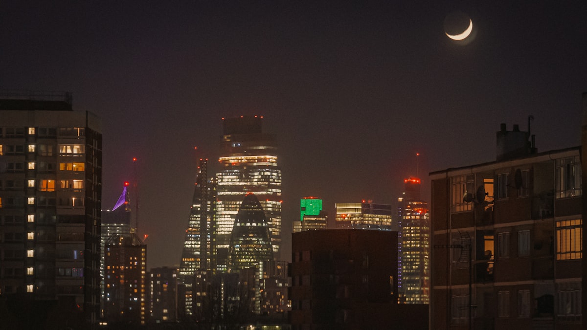 Luxury Gifts: Handbags and Fashion