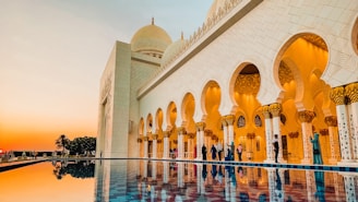 A vibrant 360° virtual tour snapshot of a historic Srinagar mosque bathed in golden evening light