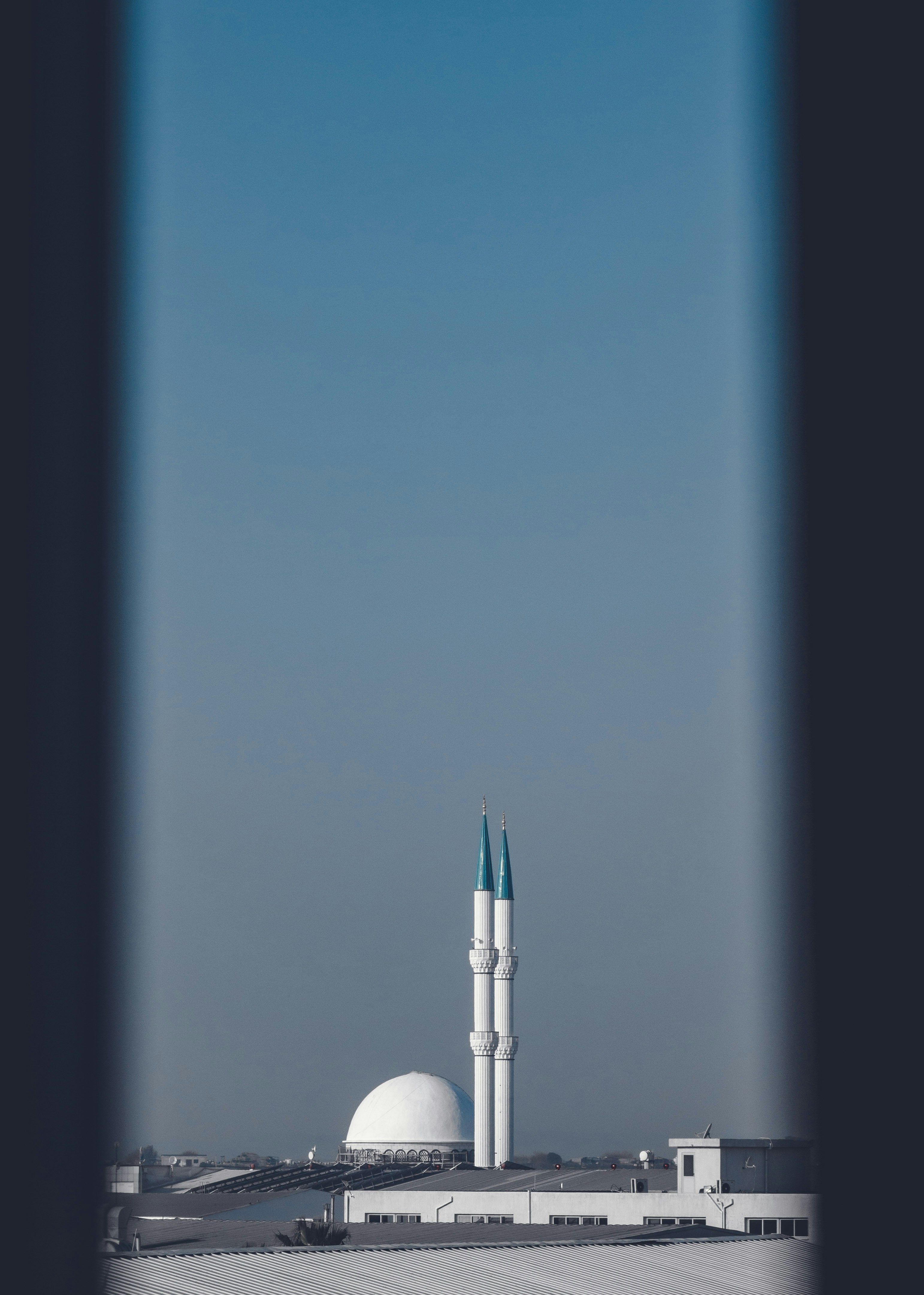 Launch Reliability Meets Responsible AI: A 2026 Field Report for Platform Teams