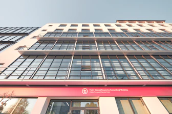 Building exterior showing easy access and nearby transport