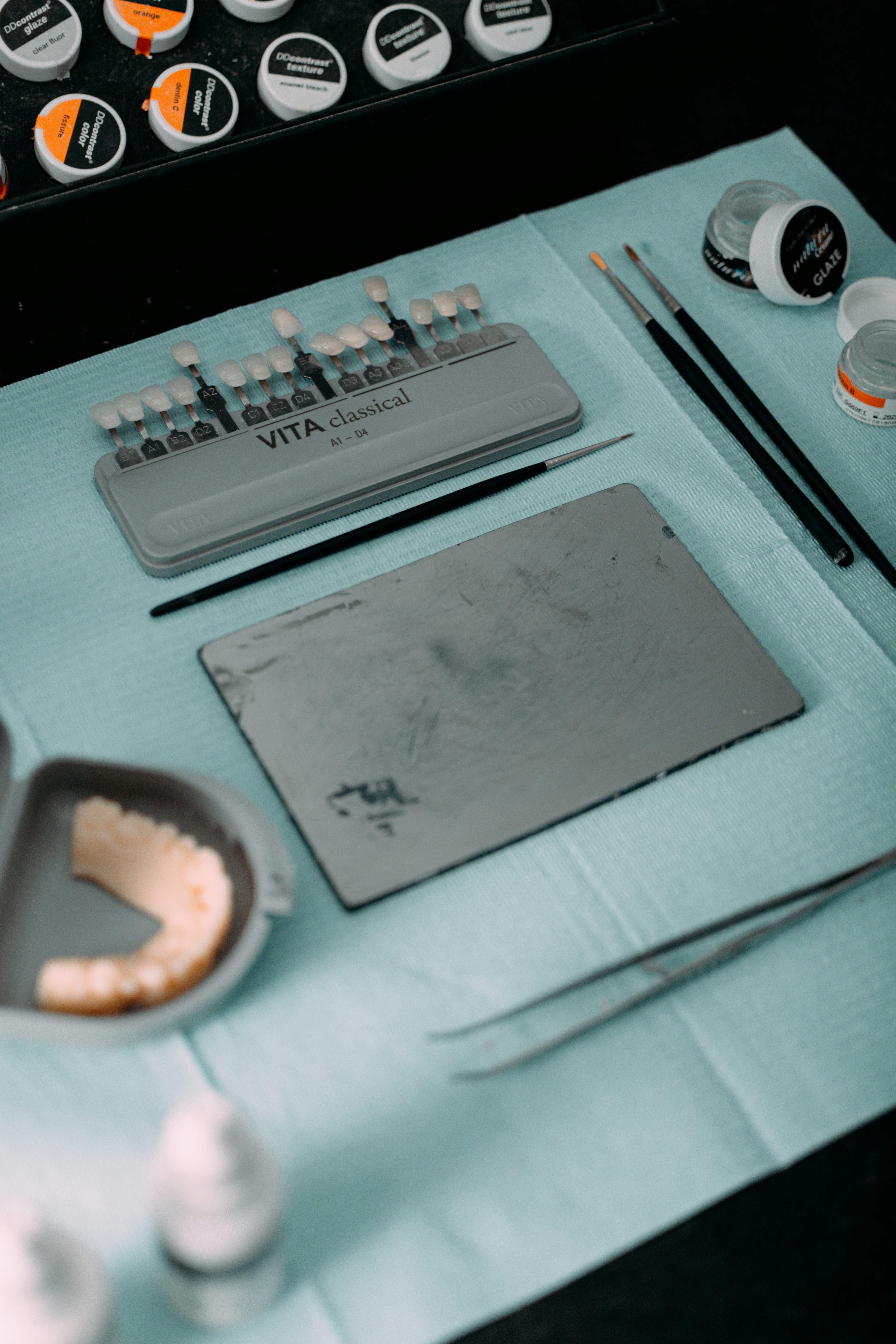 dental care aesthetic wallpaper, wallpaper, Gigi Bungsu Normal: Ciri, Gejala, dan Tips Perawatan Lengkap 5