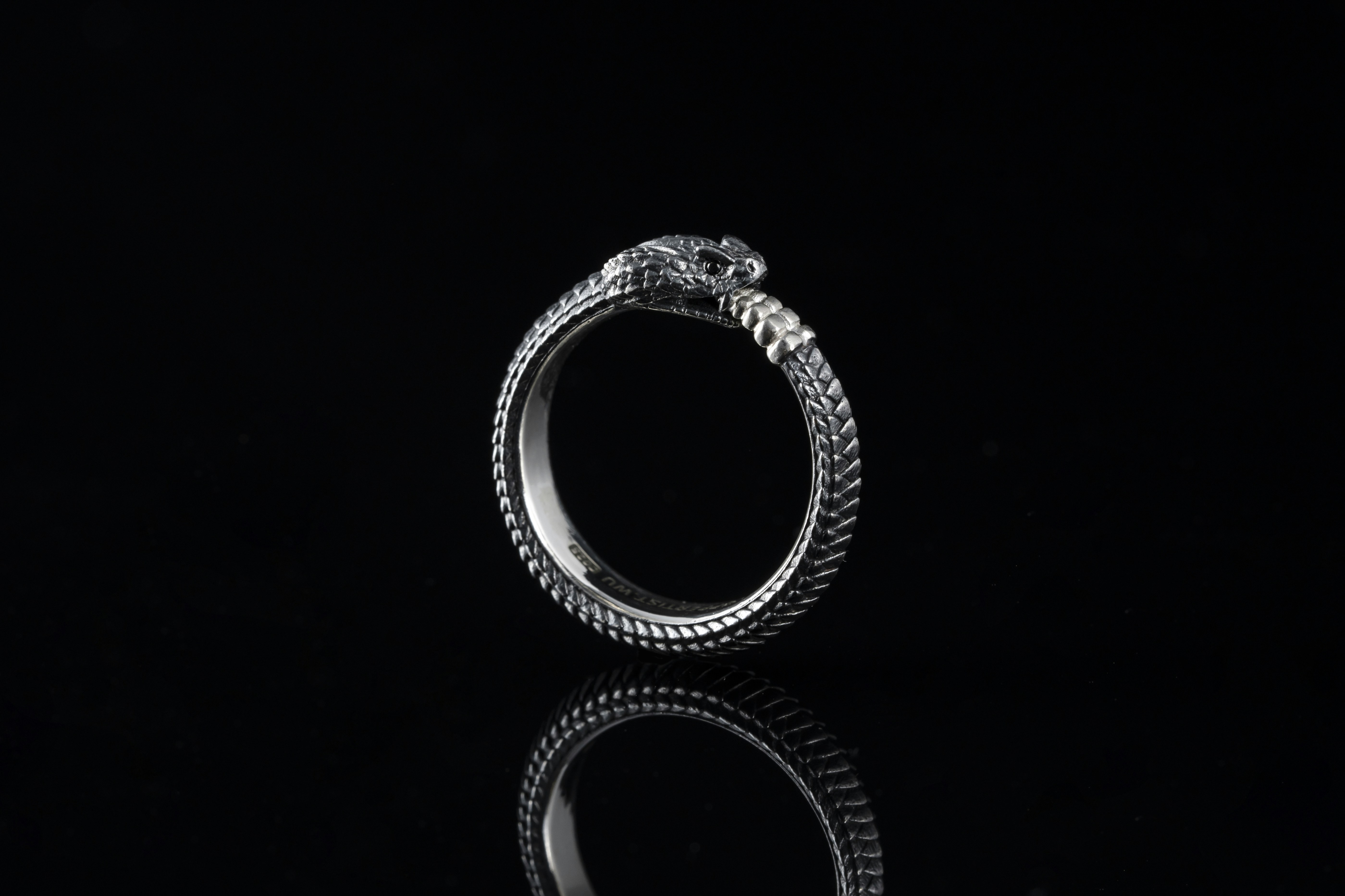 Photo by coppertistwu