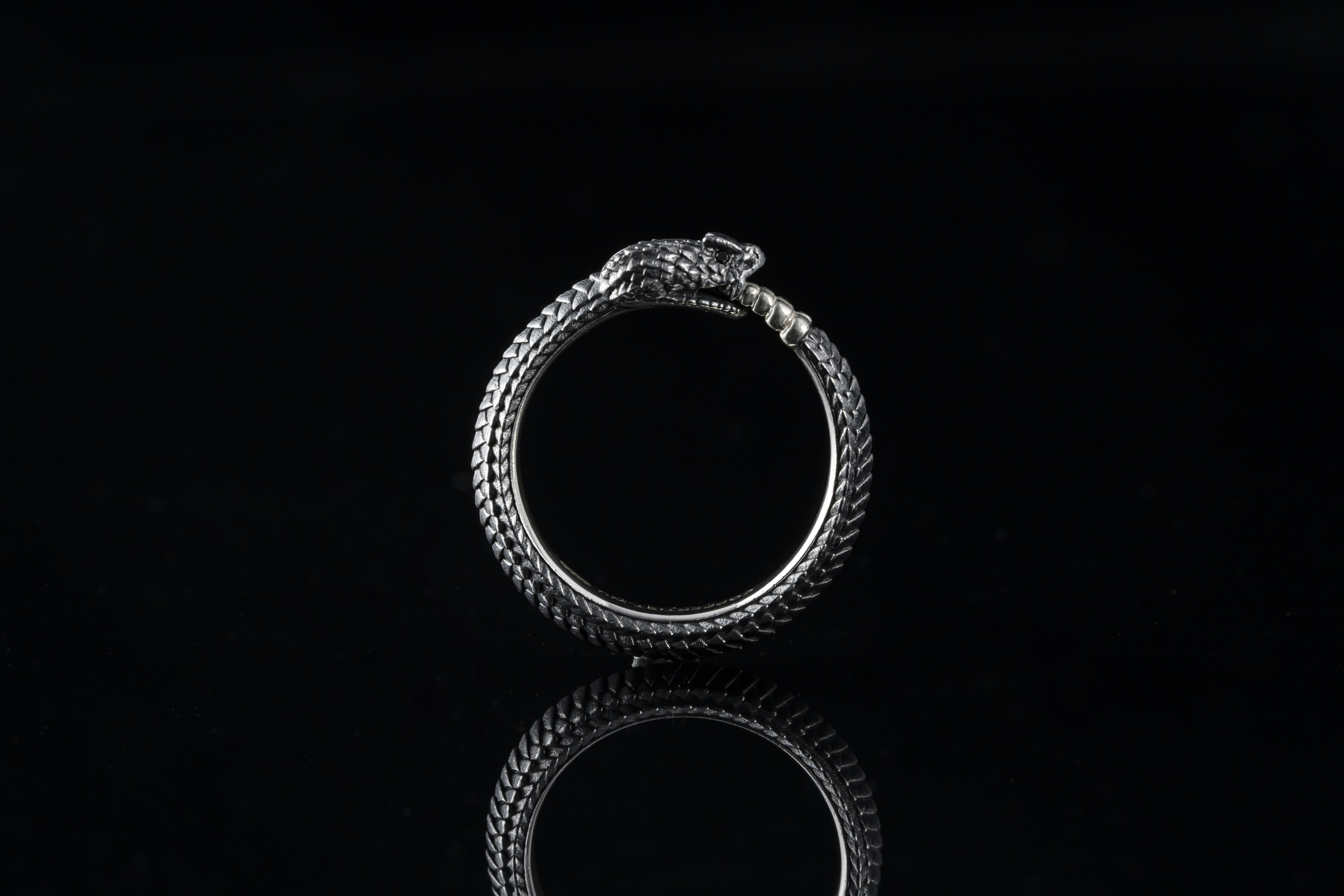 Photo by coppertistwu