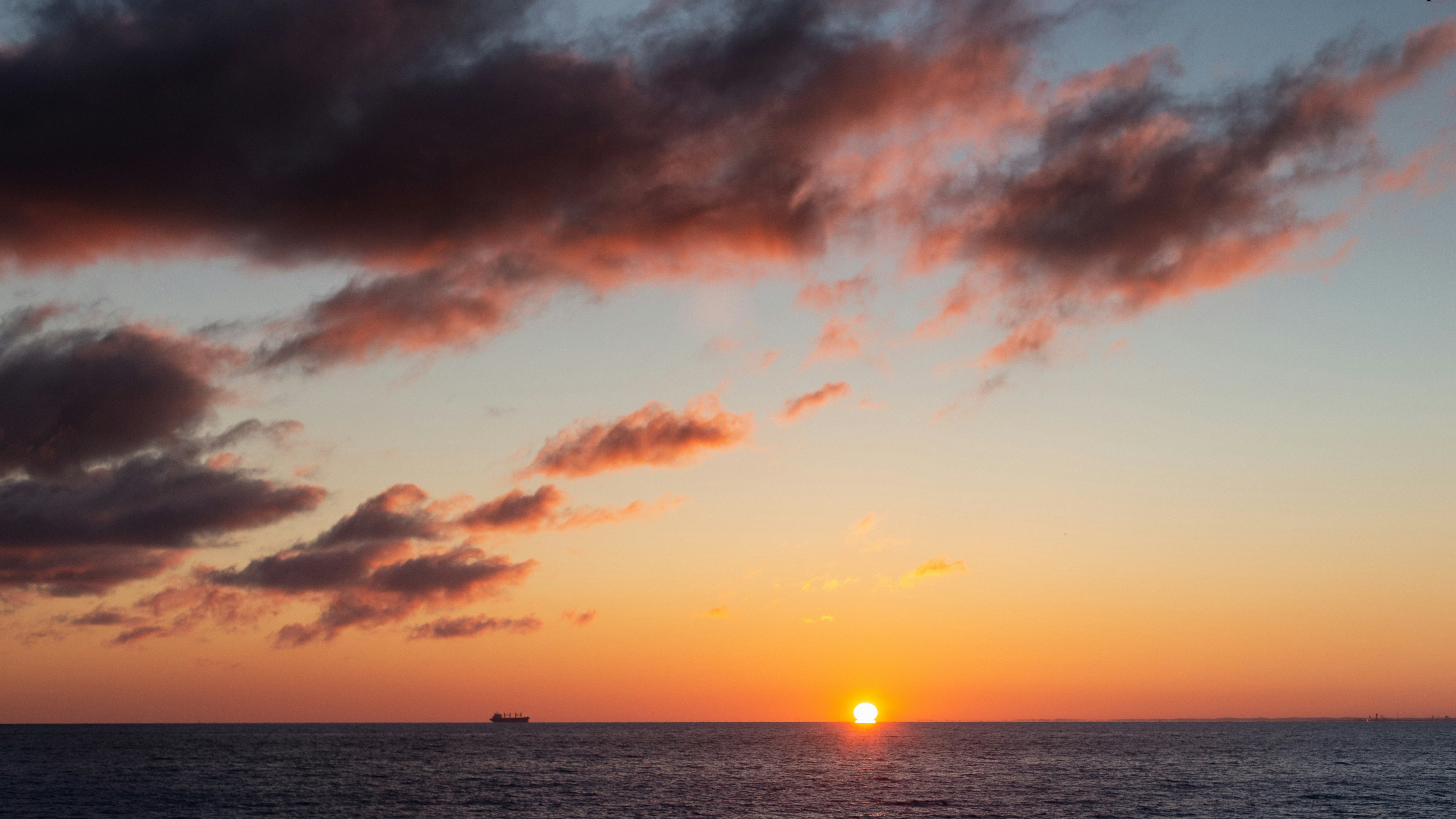 Photo by marekpiwnicki