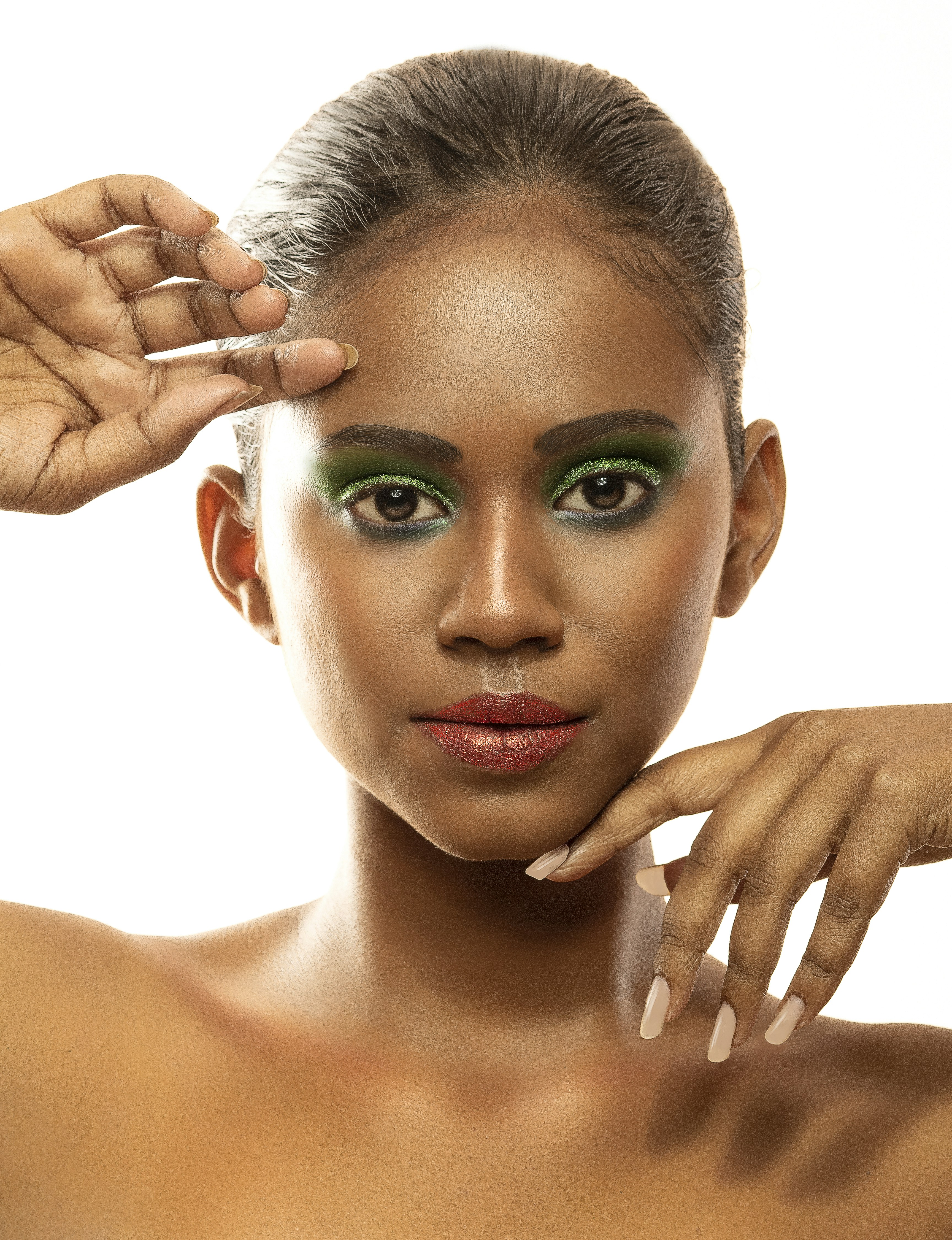Clear skin texture, Woman face natural, Relaxing spa green, Healthy skin glow, ilustrasi artikel Adult Acne in Your 30s: Why You're Still Breaking Out (and How to Stop It) 2