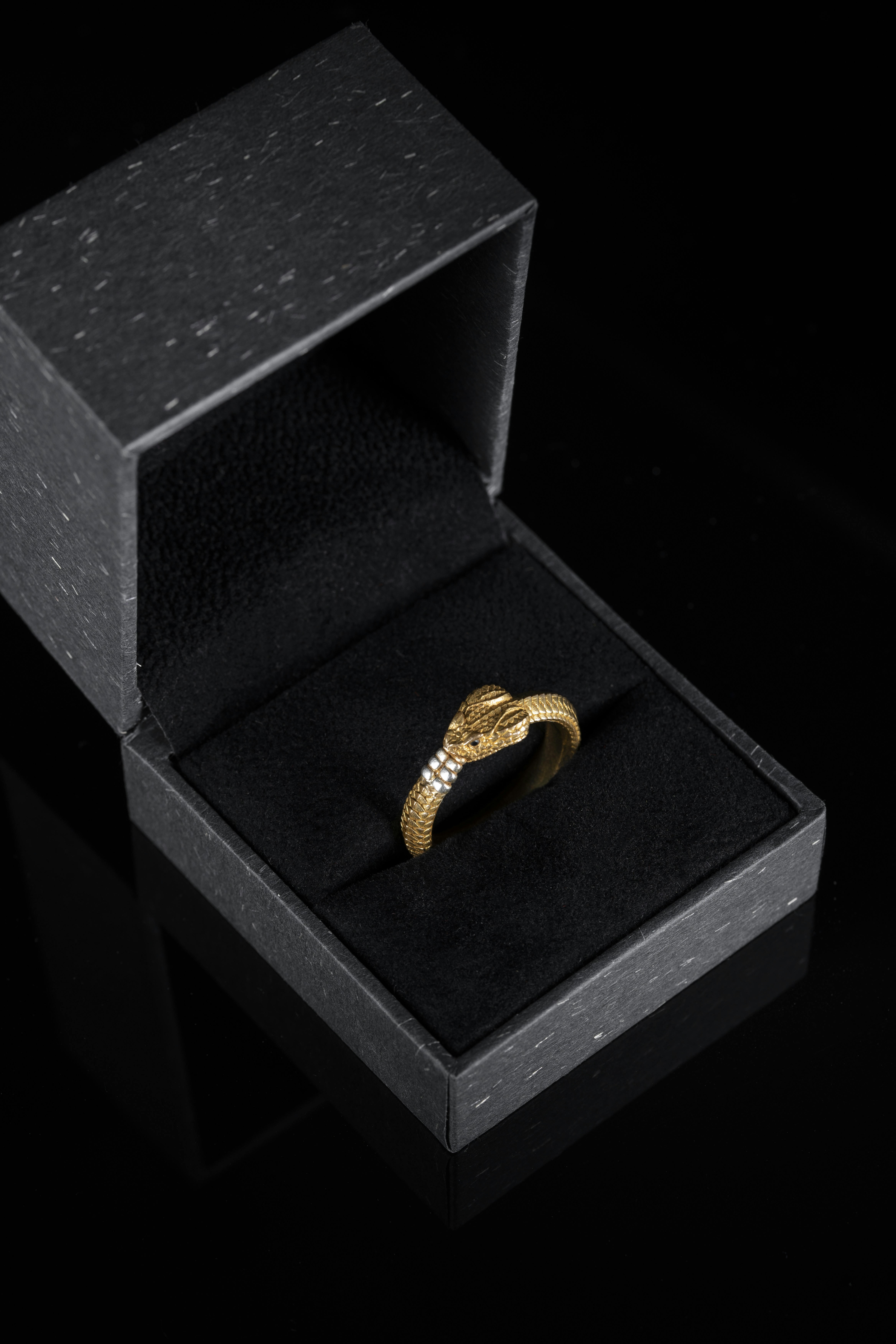 Photo by coppertistwu