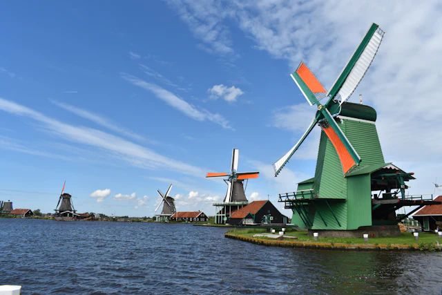 Zaanse Schans windmills day trip