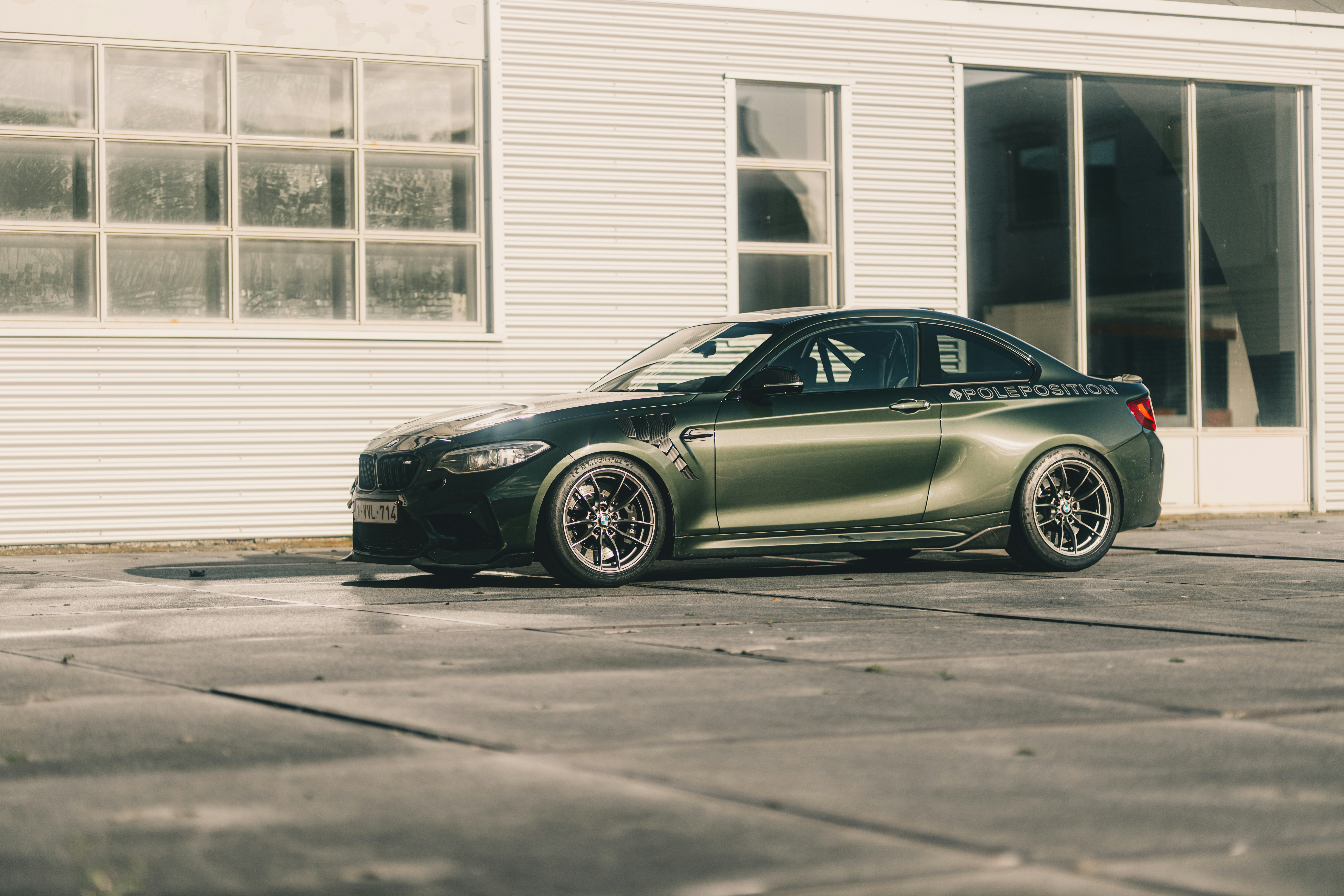 Photo by lorenzohamers