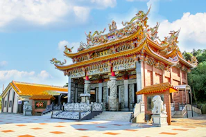 A beautifully decorated traditional Sri Lankan temple visited during a Ramayana tour