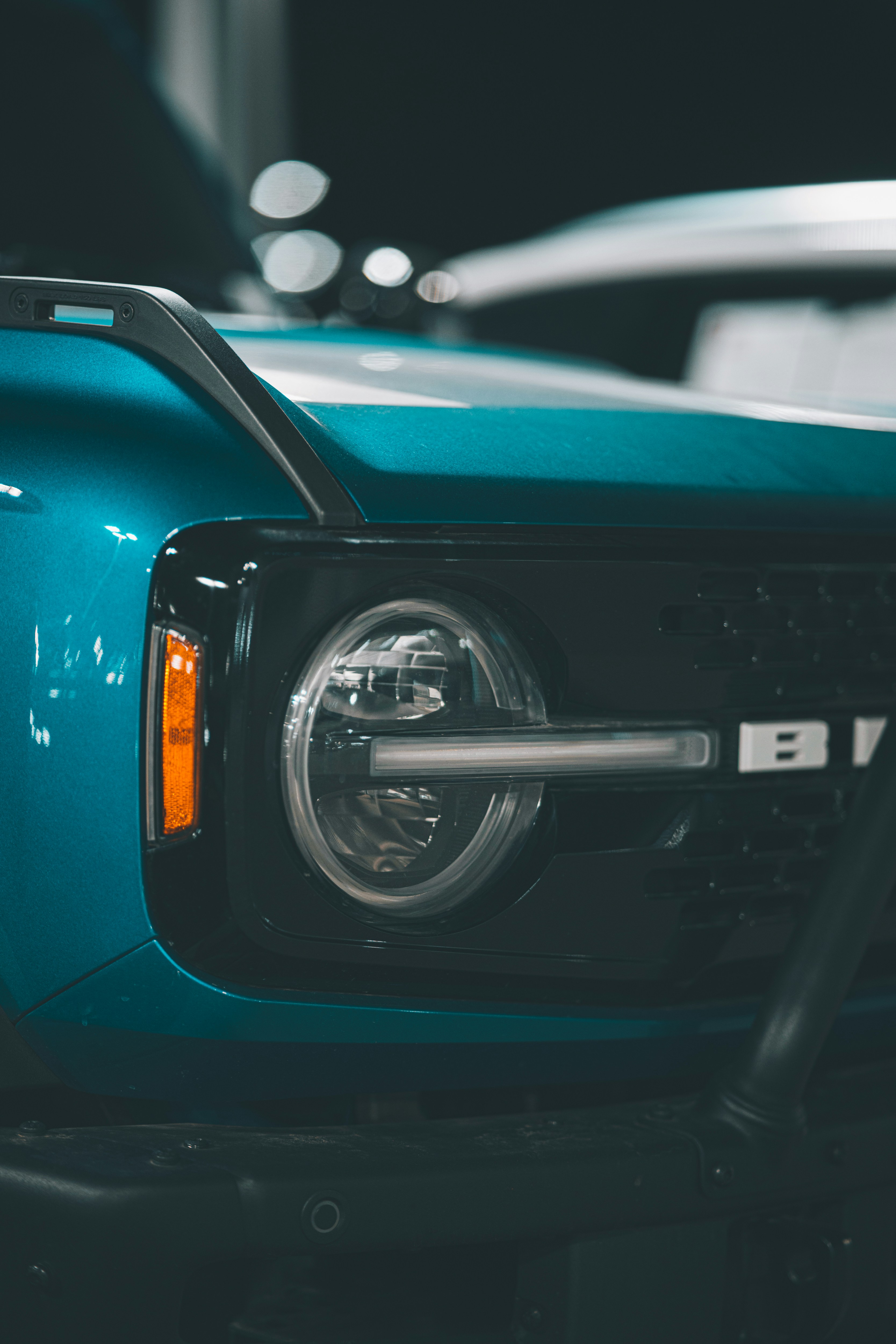 B5 is Back! B5 Blue Returns to 2026 Dodge Durango Lineup, Brings Burst of Heritage High-impact Paint to Muscle SUV's All-HEMI® Lineup