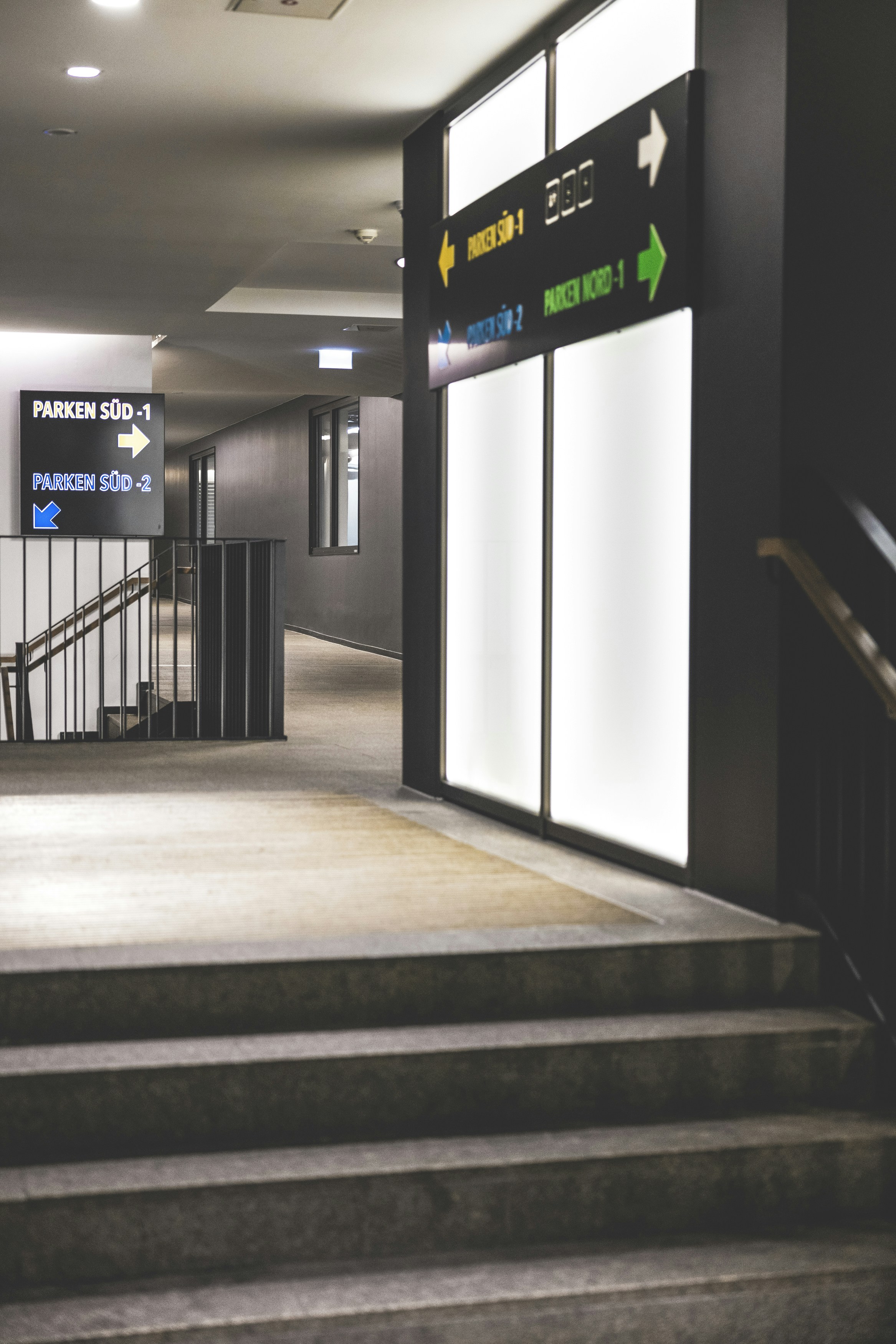 Photo by markusspiske