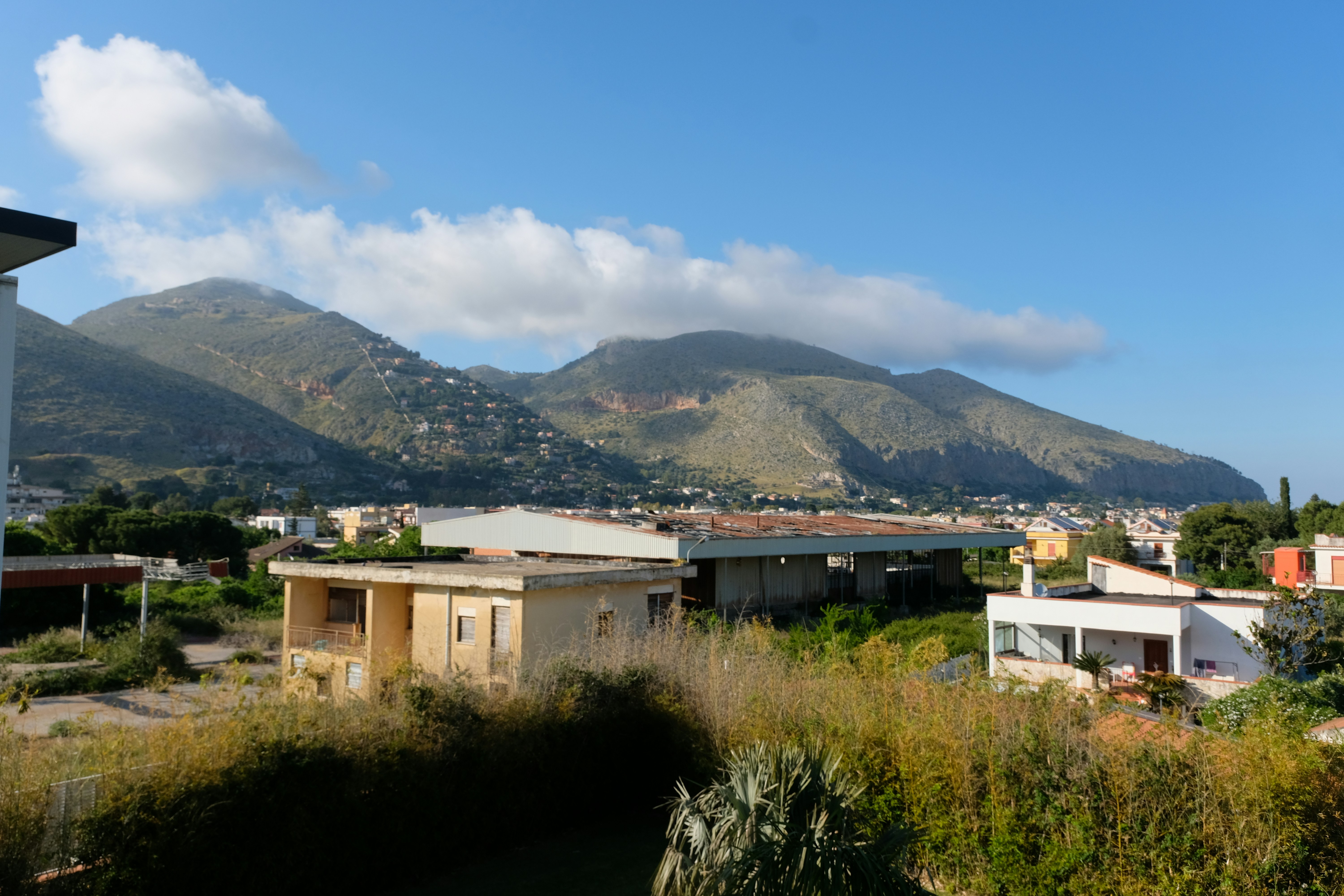 Photo by octoberfalling