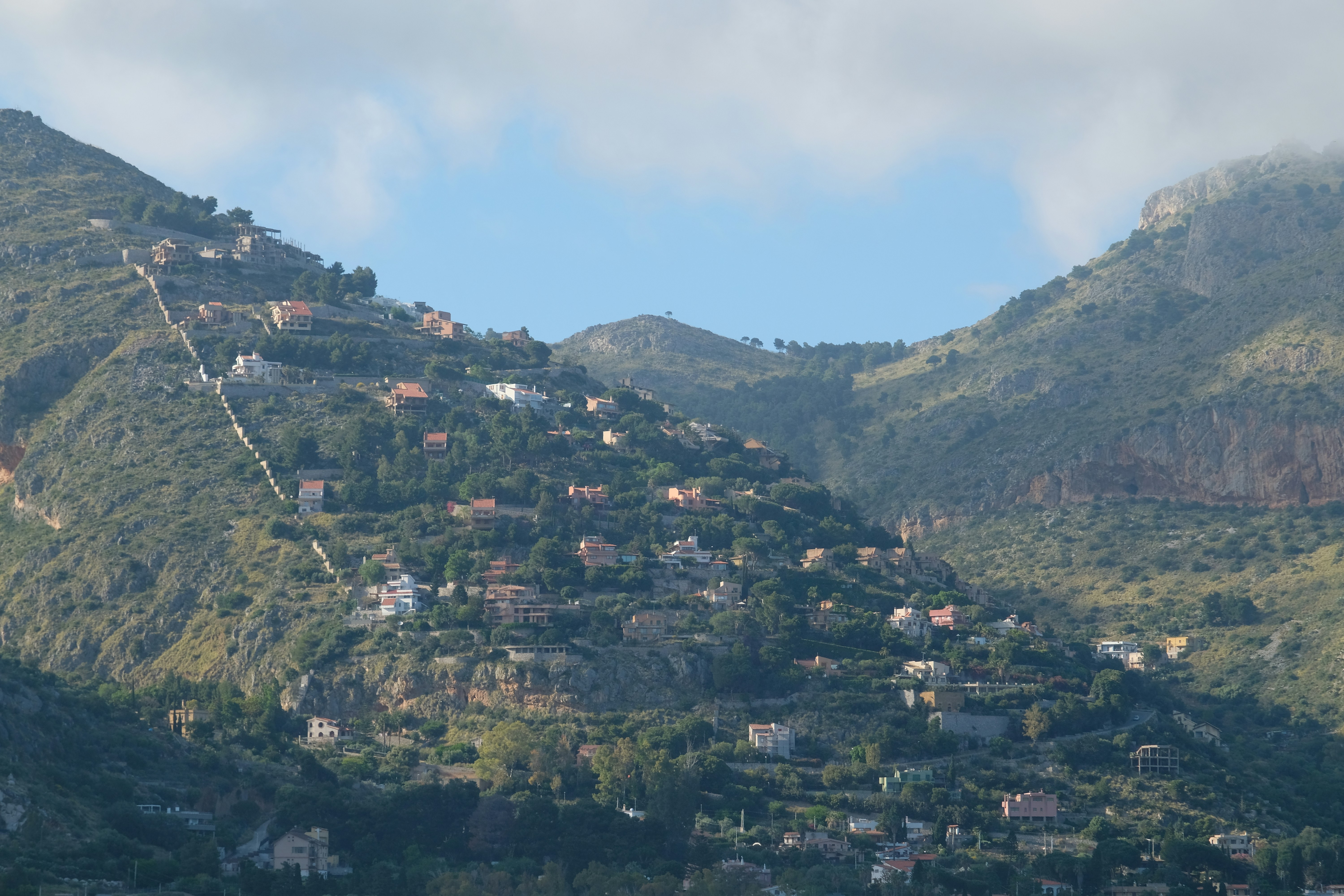 Photo by octoberfalling