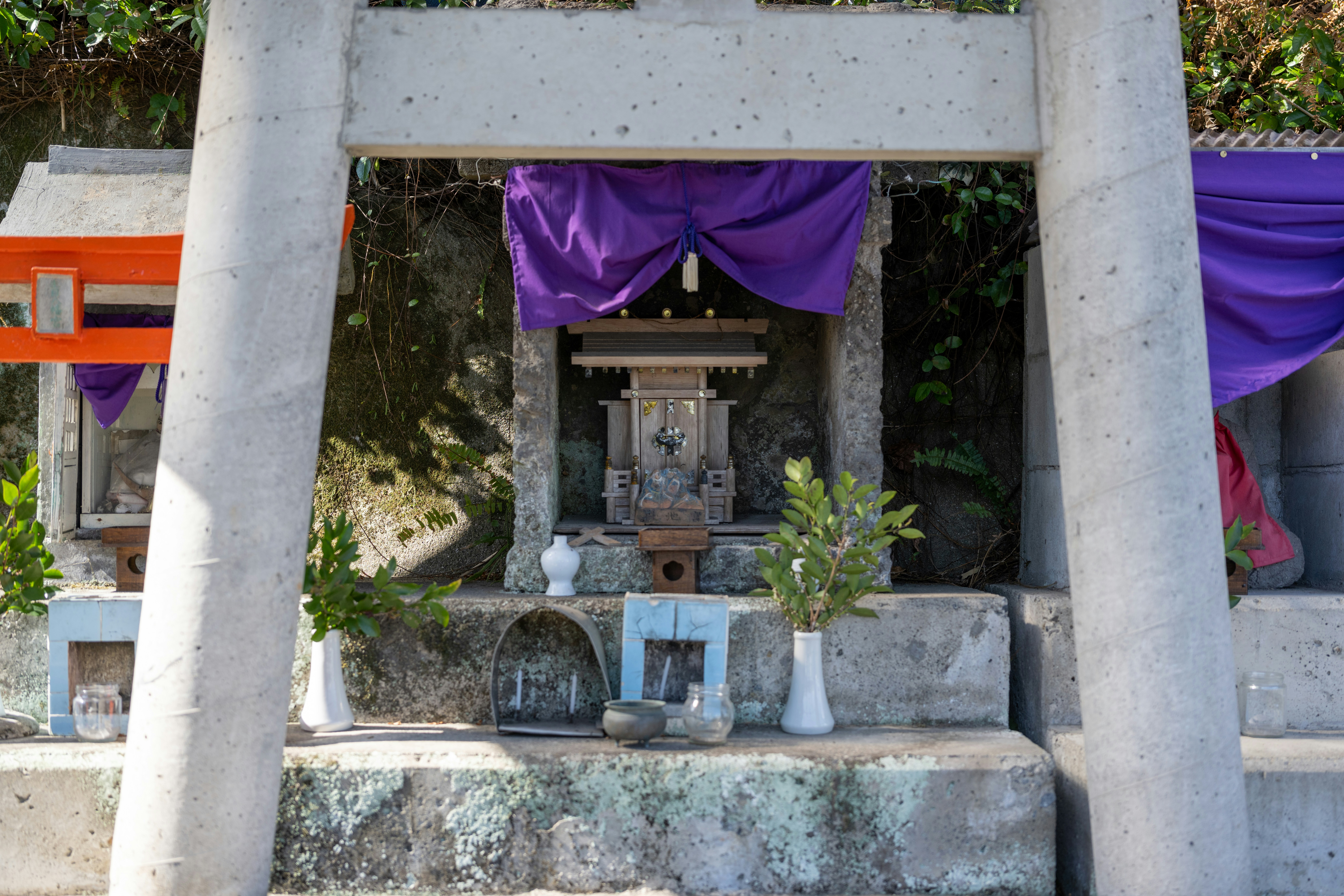 Zeniarai Benten Shrine photo 2
