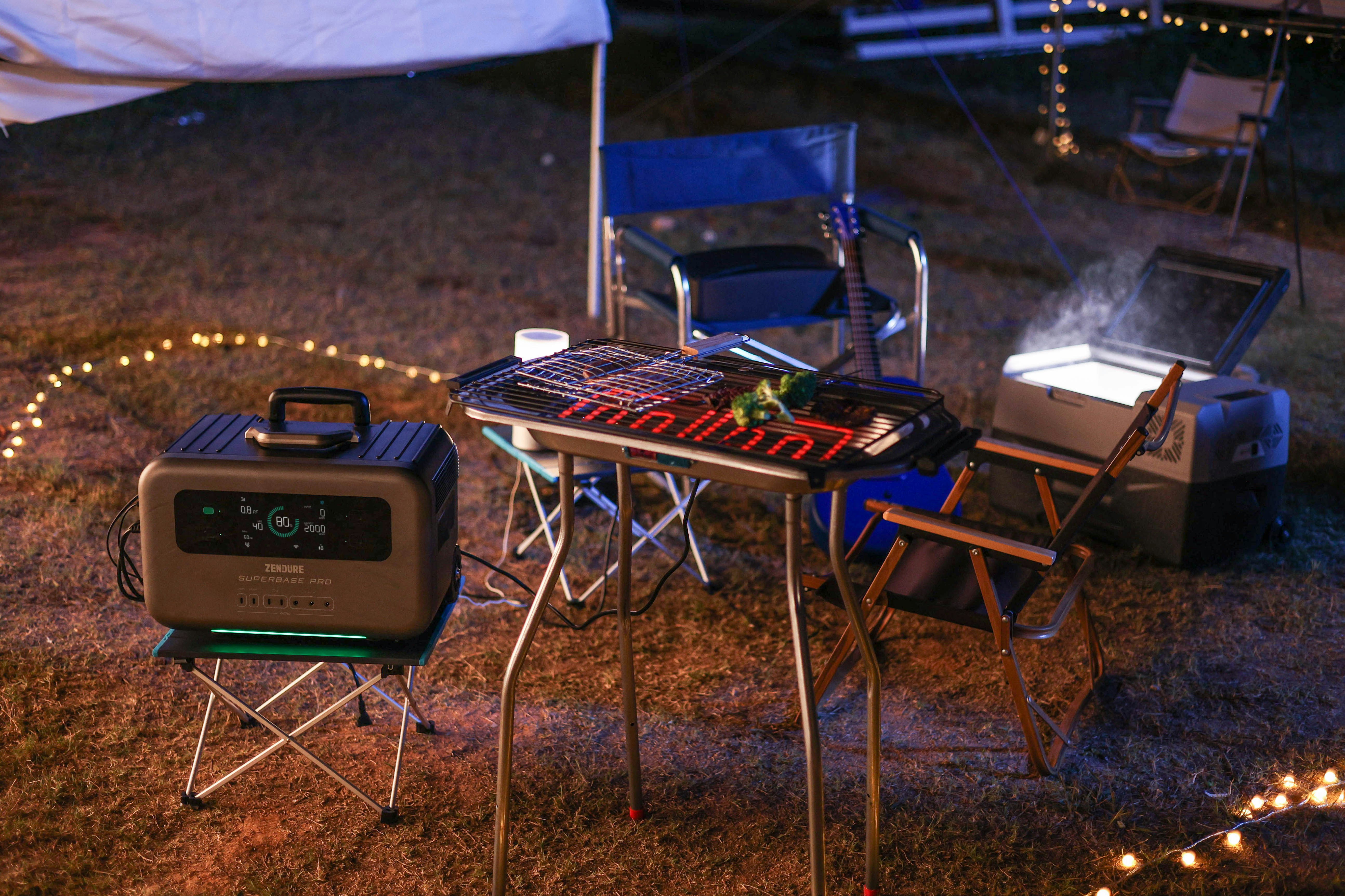 피크 페스티벌 라인업 및 야외 공연 필수 준비물 (돗자리, 보조배터리 등) 이미지1