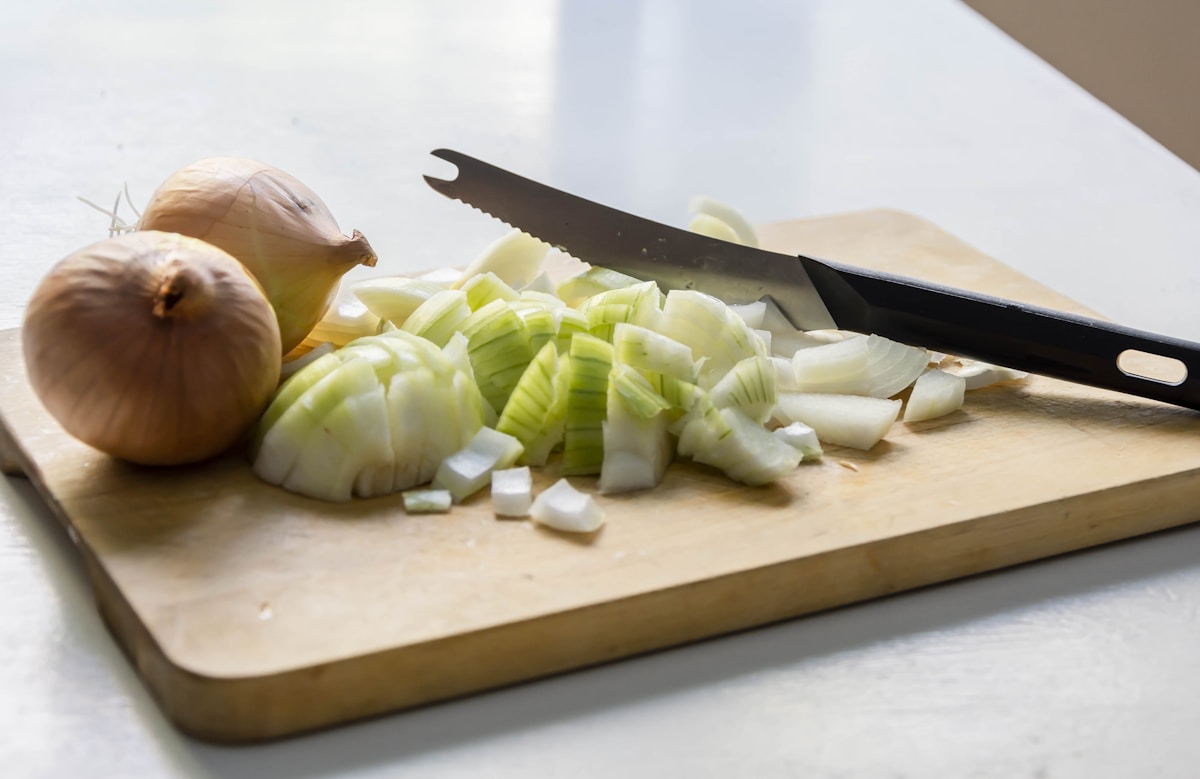 How Can I Safely Learn Basic Knife Skills at Home?
