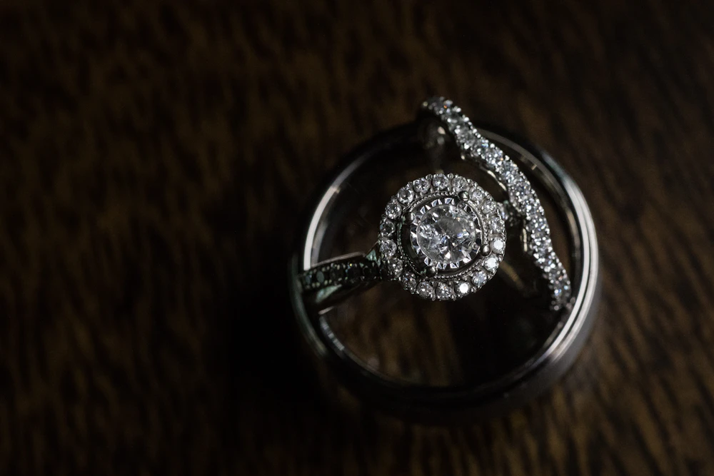 Diamond rings and bands