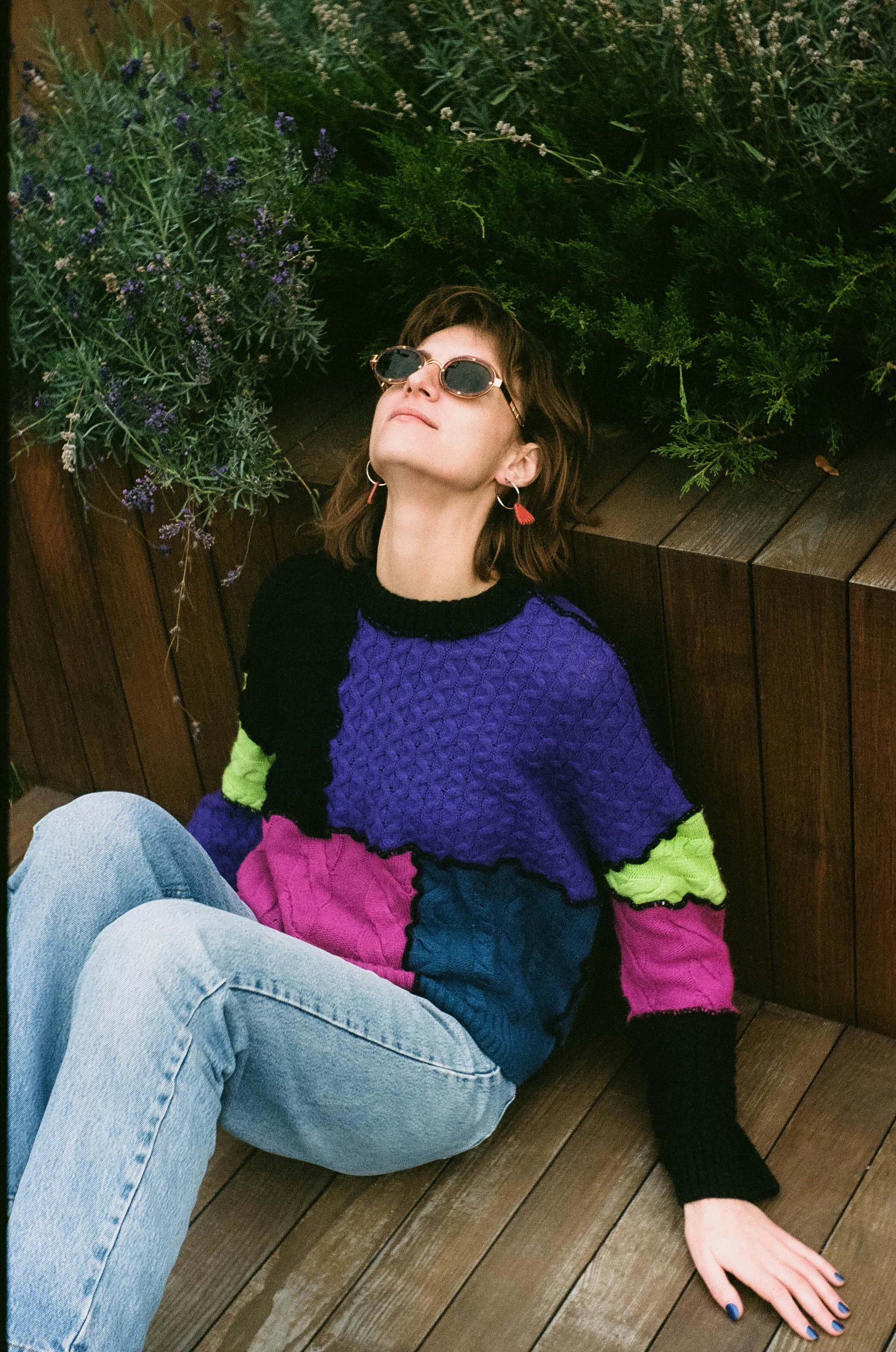 colorful knitwear aesthetic, wallpaper, Style Colorful Cardigans Subtly: Expert Tips for a Polished Look 2