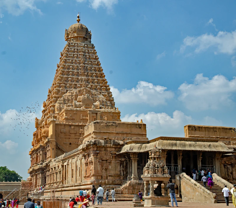 Best Solo Traveler Spots in Pattadakal: Where to Eat, Drink, and Connect