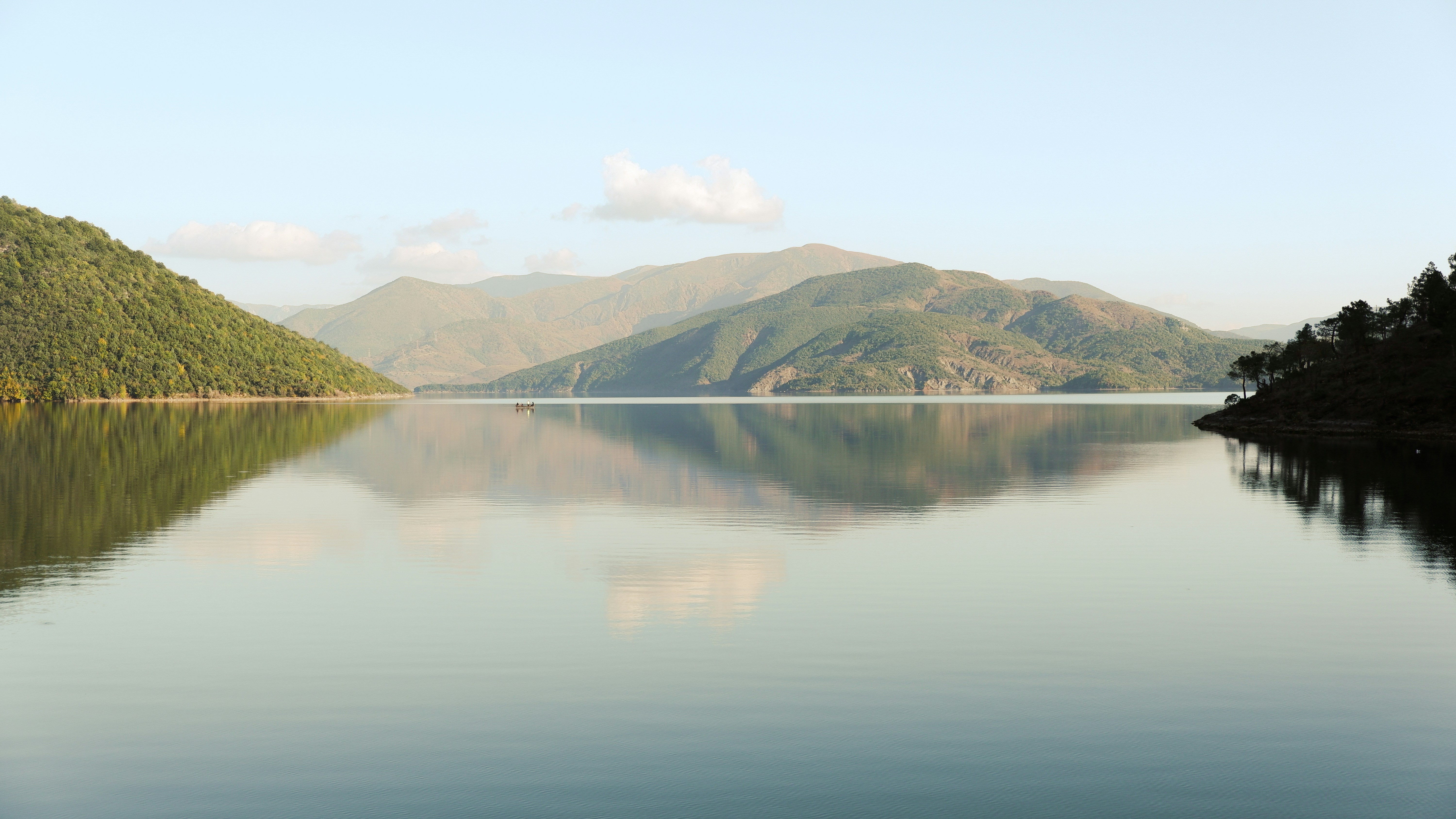 Photo by jordyveldhoen