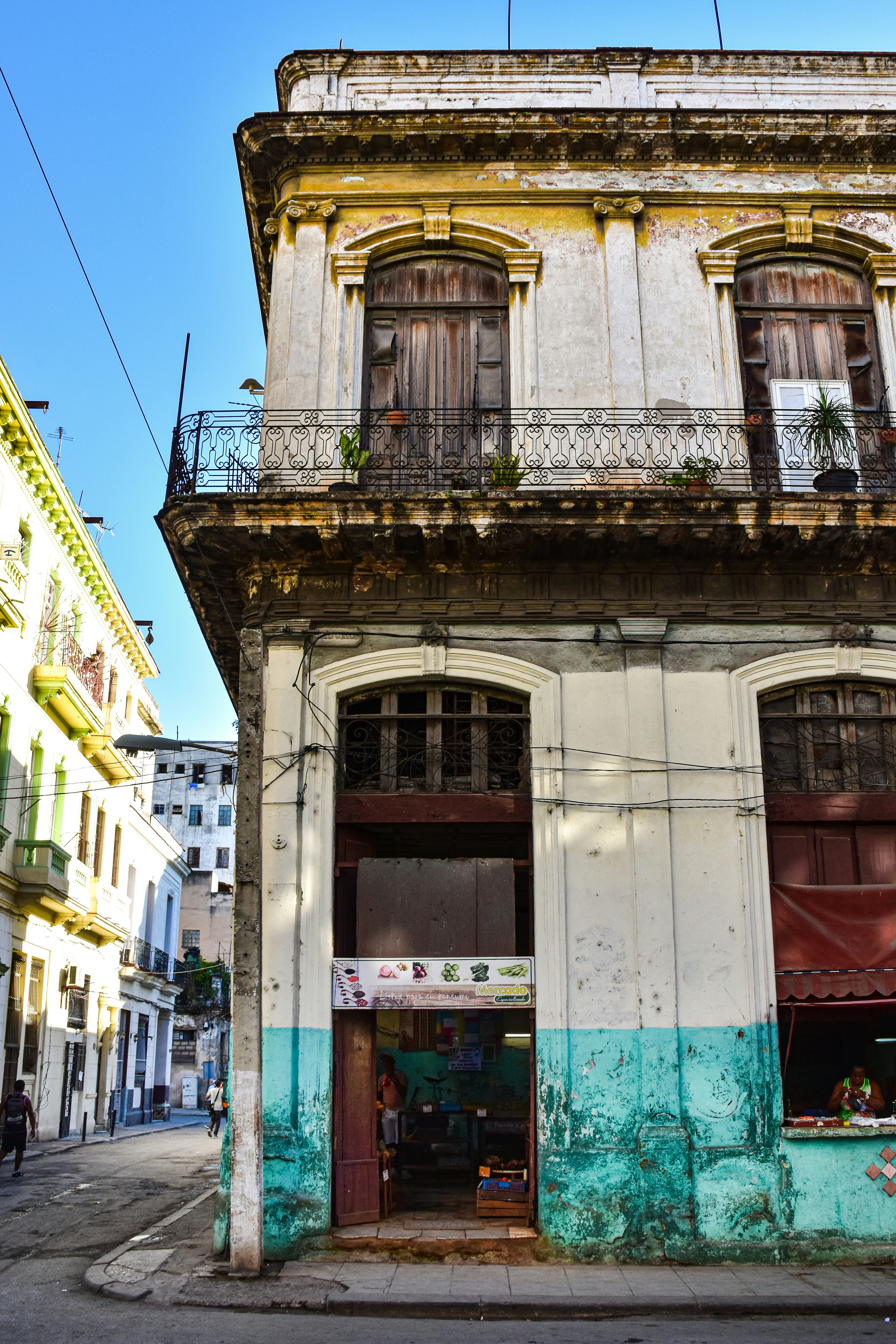 Unbelievable Visual Land Prestige Elite 7Q in Havana, Cuba