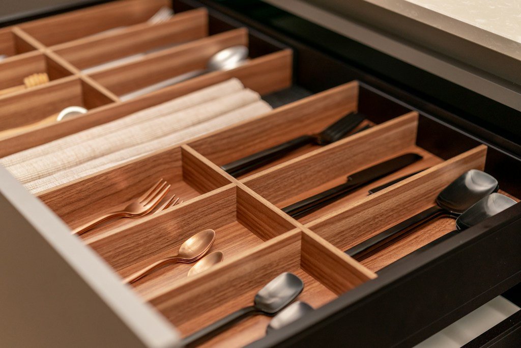 Adjustable Drawer Dividers