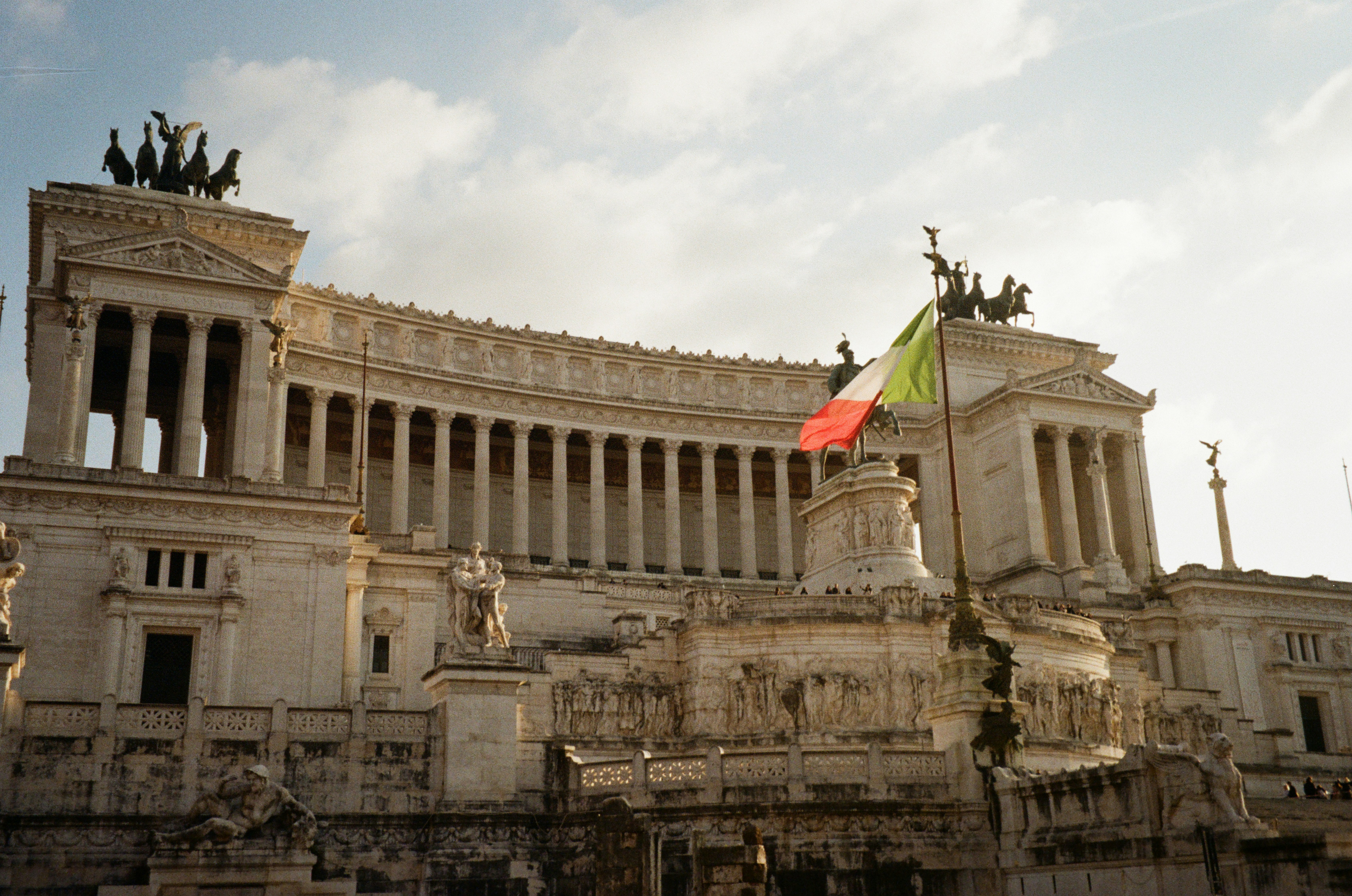 Photo by mashaoliynyk