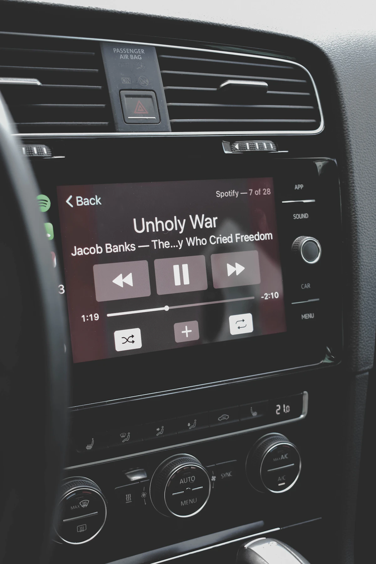 Spotify music playback controls running on Apple CarPlay
