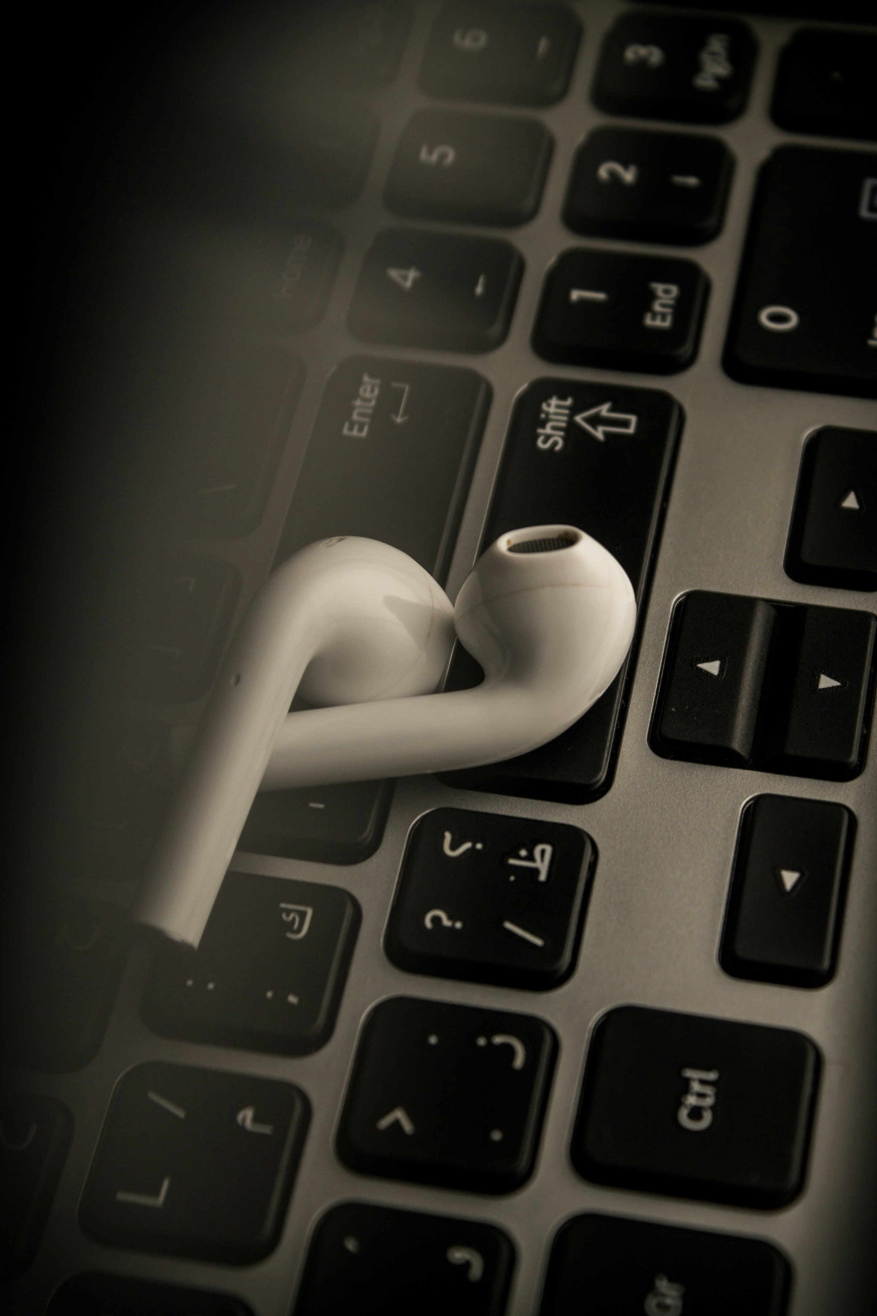 photo-1678122646954-76bef04fe3a7