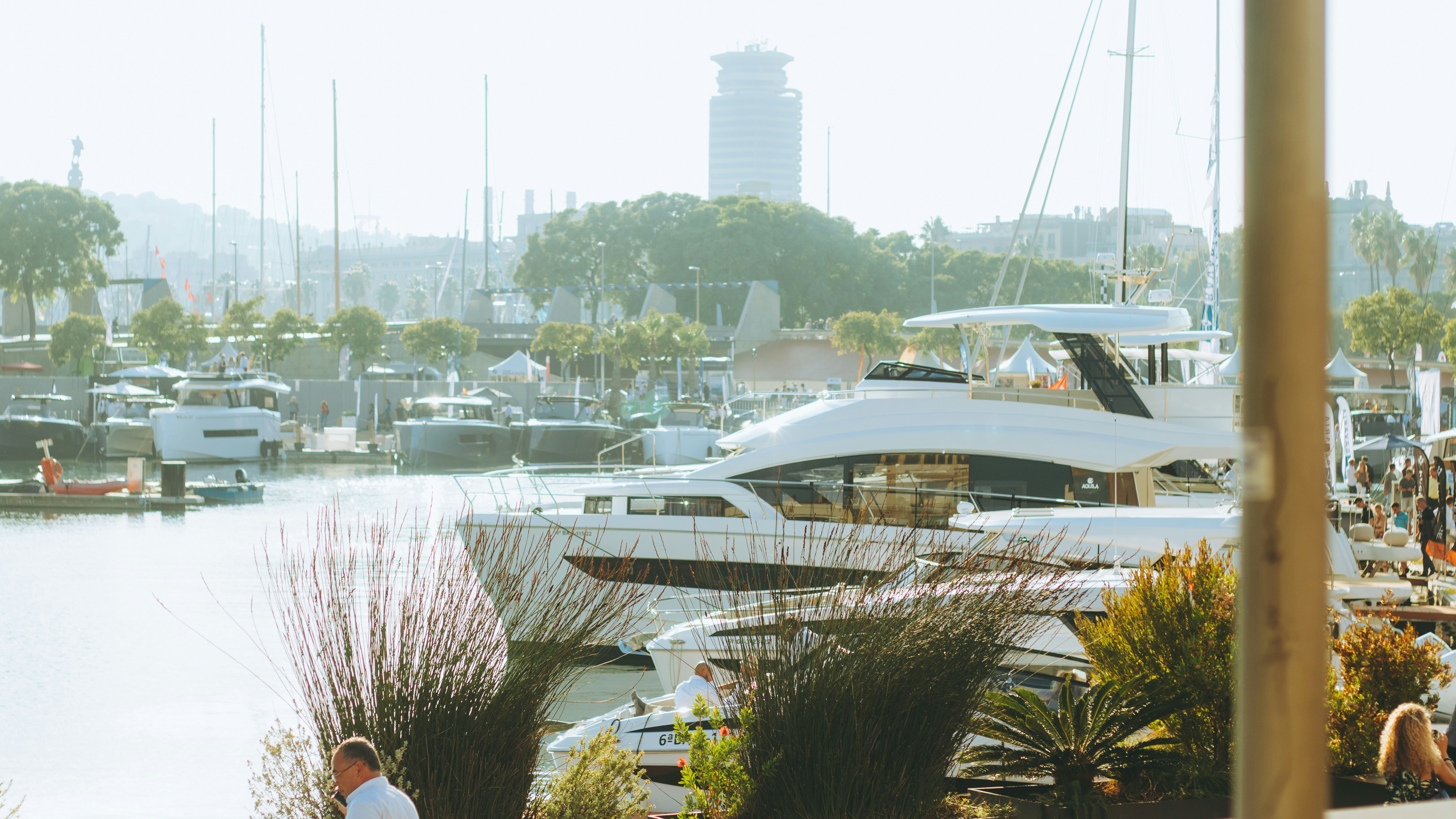 Choose from a curated selection of city wallpapers for your mobile and desktop screens. Always free on Unsplash.