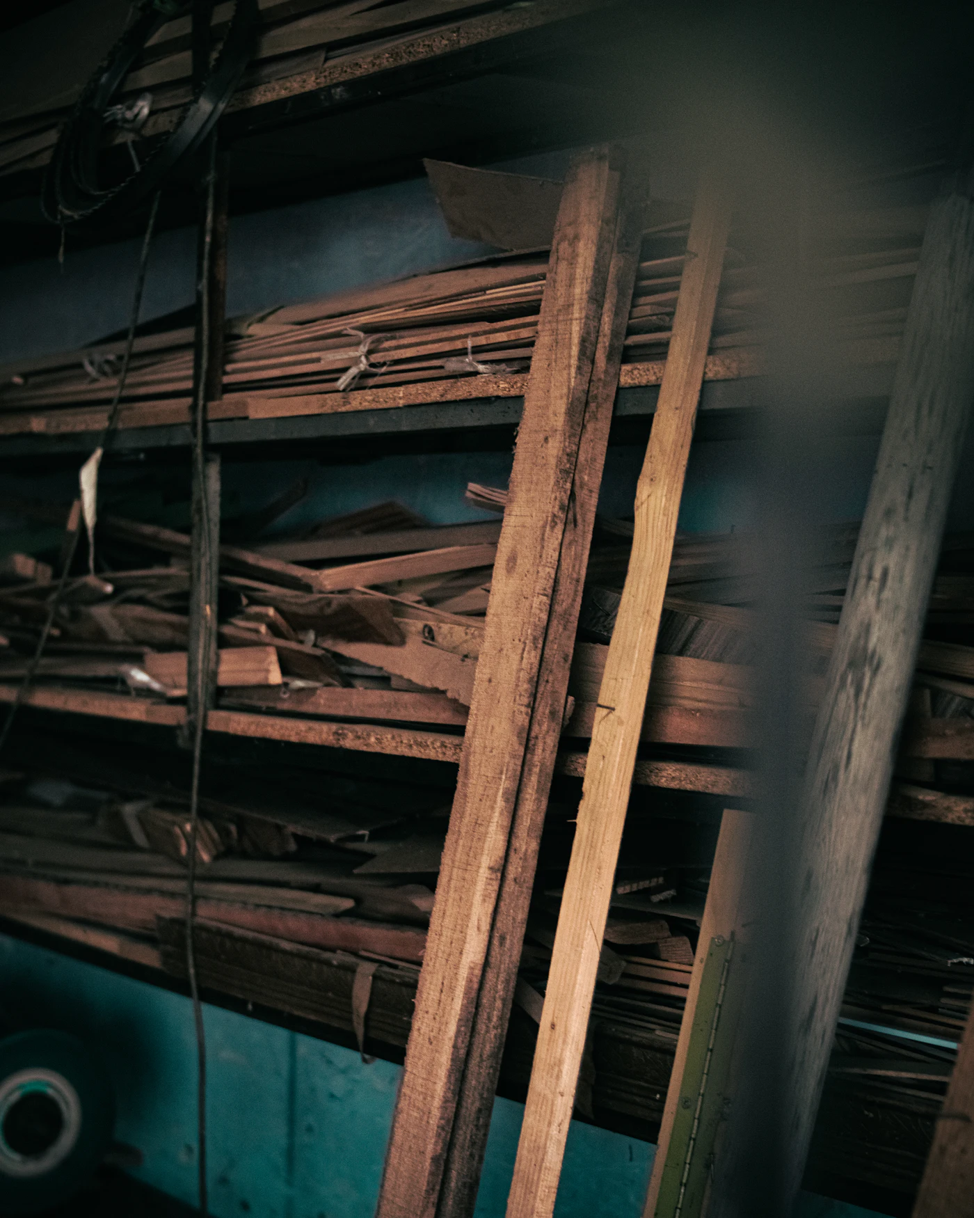 Stock de bois prêt à être réemployé
